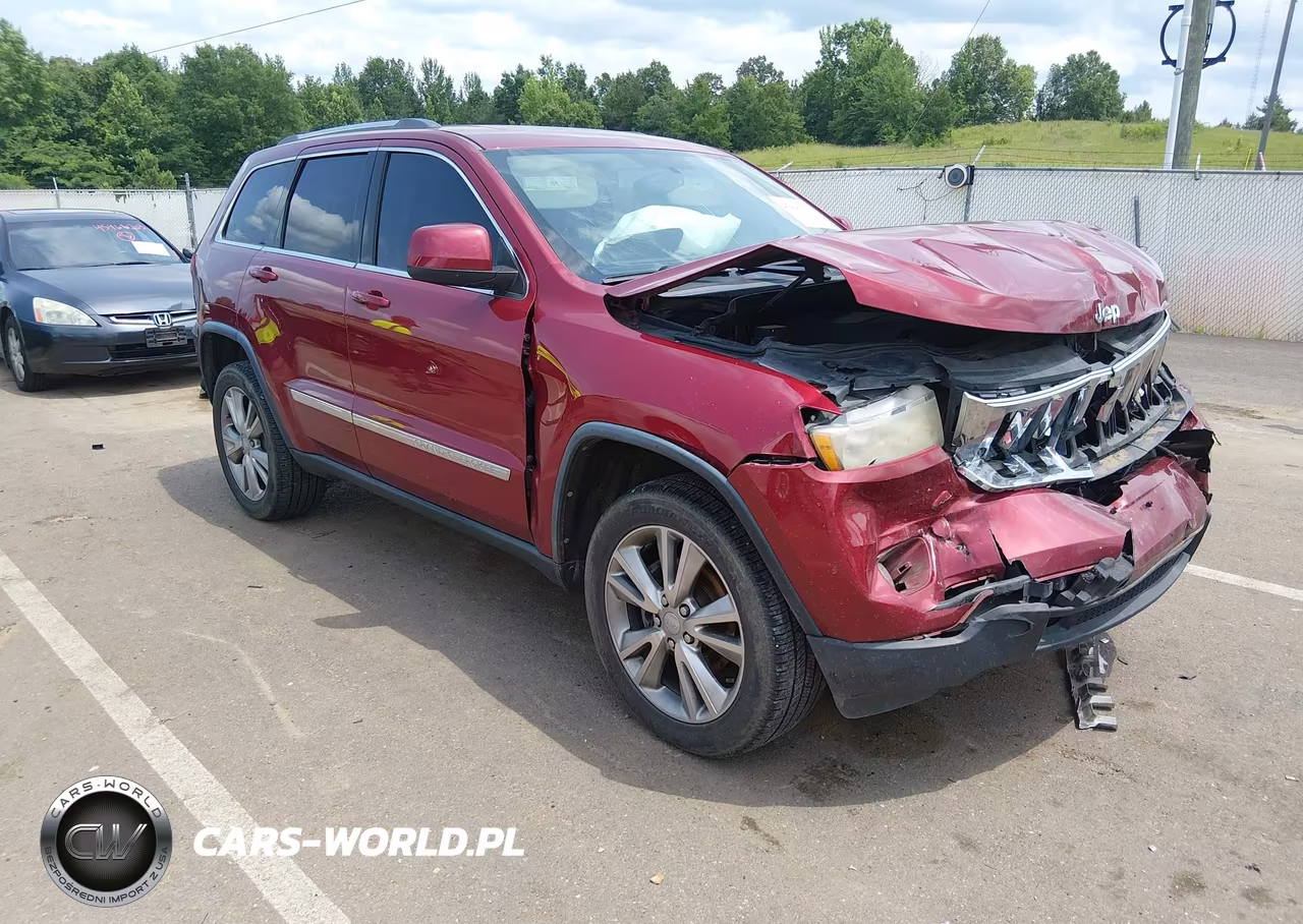 2013 Jeep Grand Cherokee Laredo VIN:1C4RJEAG5DC650797 - 1
