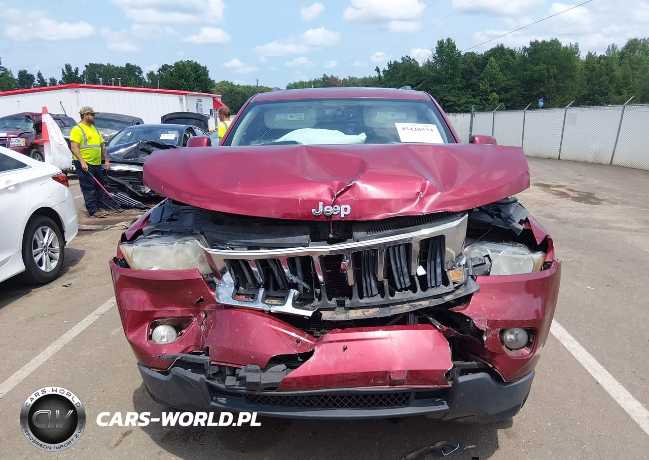 2013 Jeep Grand Cherokee Laredo VIN:1C4RJEAG5DC650797 - 12