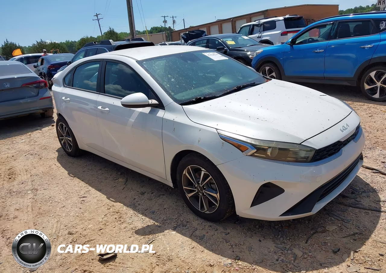 2023 Kia Forte Lxs – zdjęcie 1 z 16