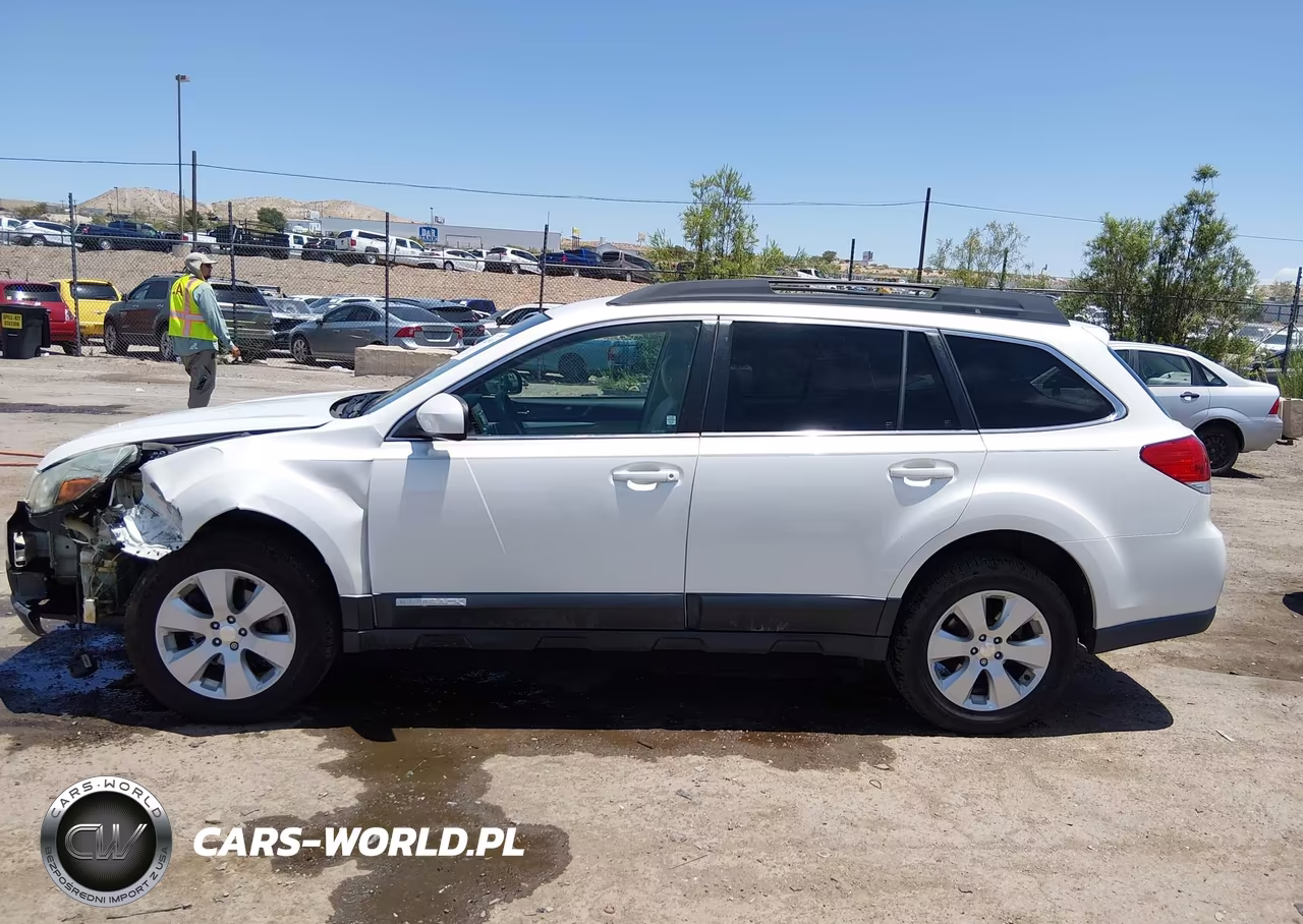 2012 Subaru Outback 2.5I Premium VIN:4S4BRBCC1C3227602 - 14