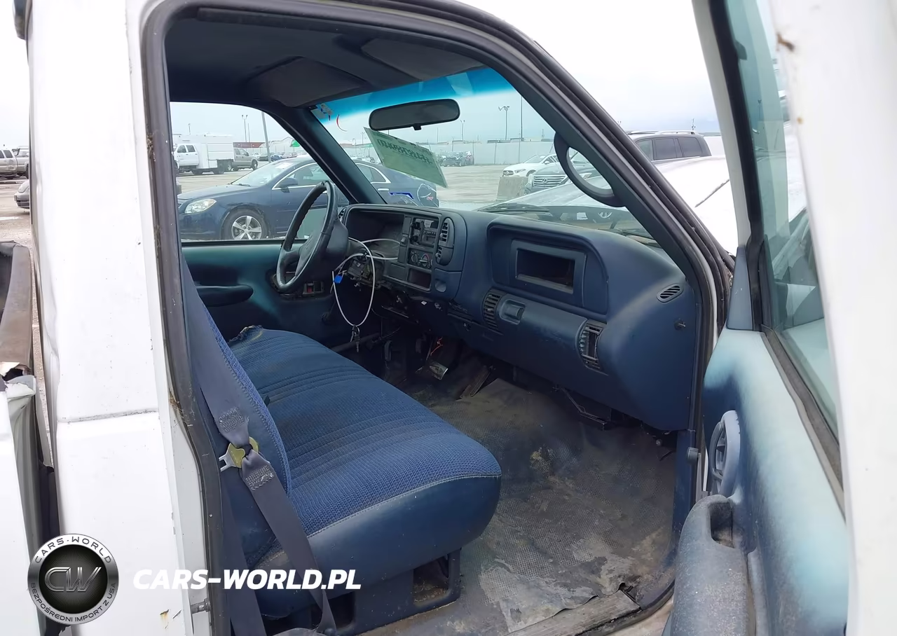 2000 Chevrolet C3500 VIN:1GCGC34R3YR141703 - 5