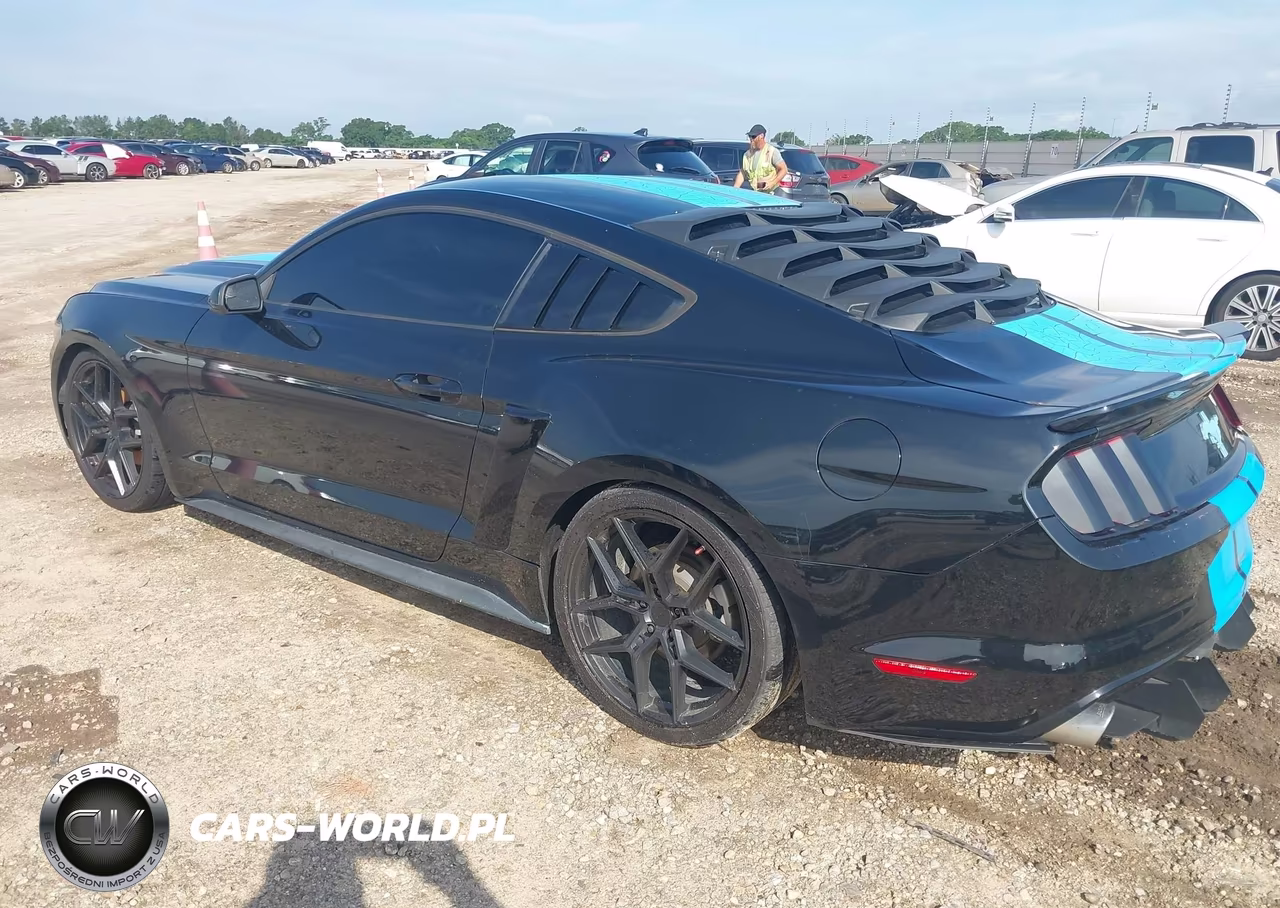 2015 Ford Mustang V6 VIN:1FA6P8AM3F5394584 - 3