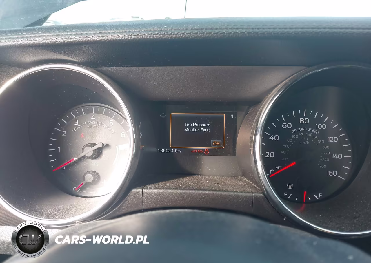 2015 Ford Mustang V6 VIN:1FA6P8AM3F5394584 - 7