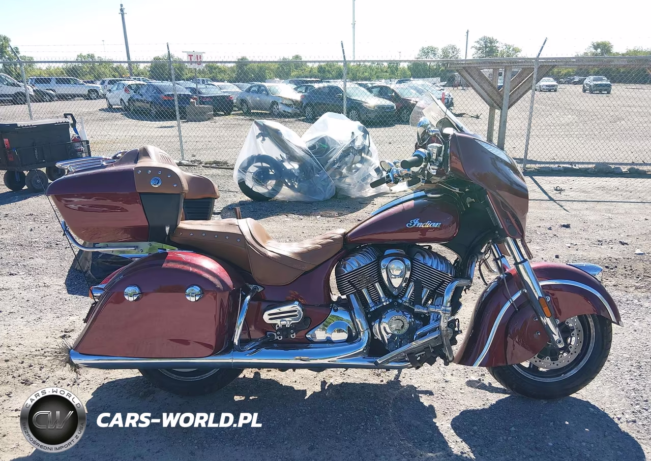 2018 Indian Motorcycle Co. Roadmaster VIN:56KTRAAA9J3362984 - 12