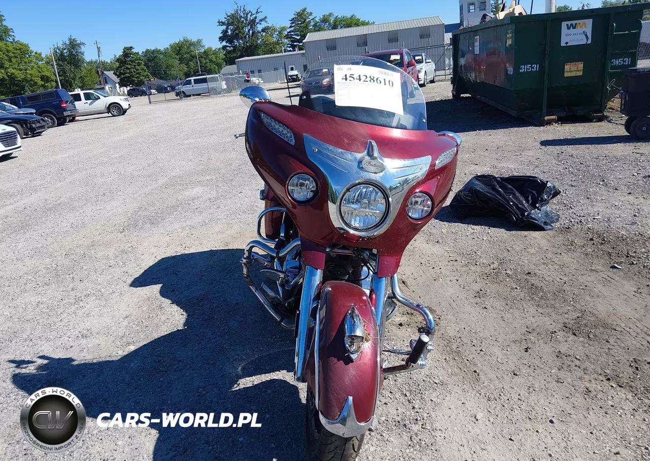 2018 Indian Motorcycle Co. Roadmaster VIN:56KTRAAA9J3362984 - 5