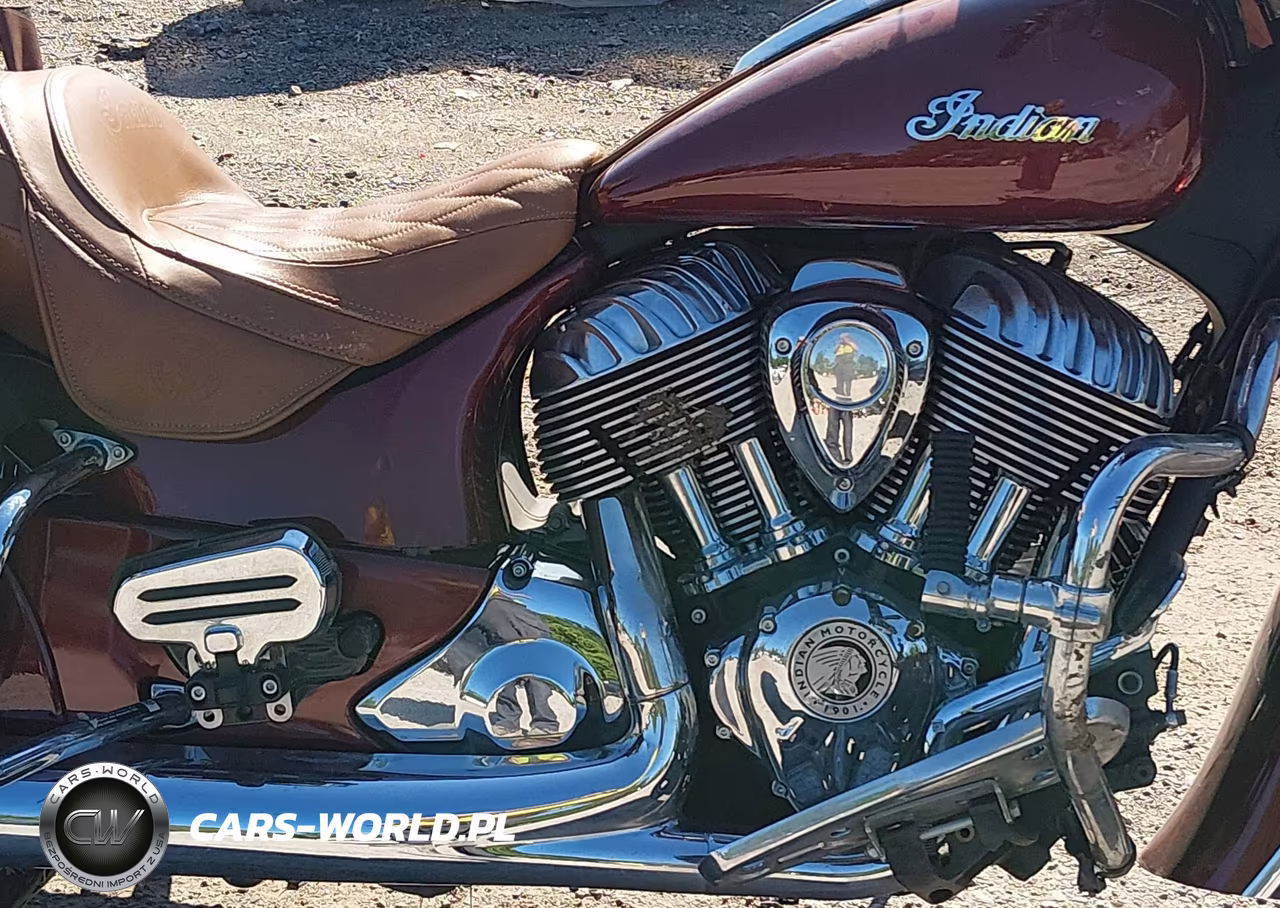 2018 Indian Motorcycle Co. Roadmaster VIN:56KTRAAA9J3362984 - 8