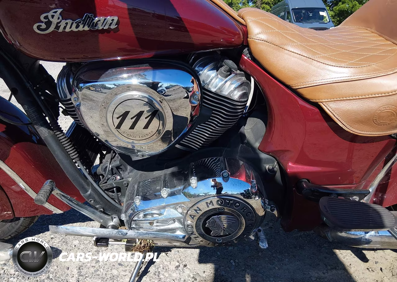 2018 Indian Motorcycle Co. Roadmaster VIN:56KTRAAA9J3362984 - 9