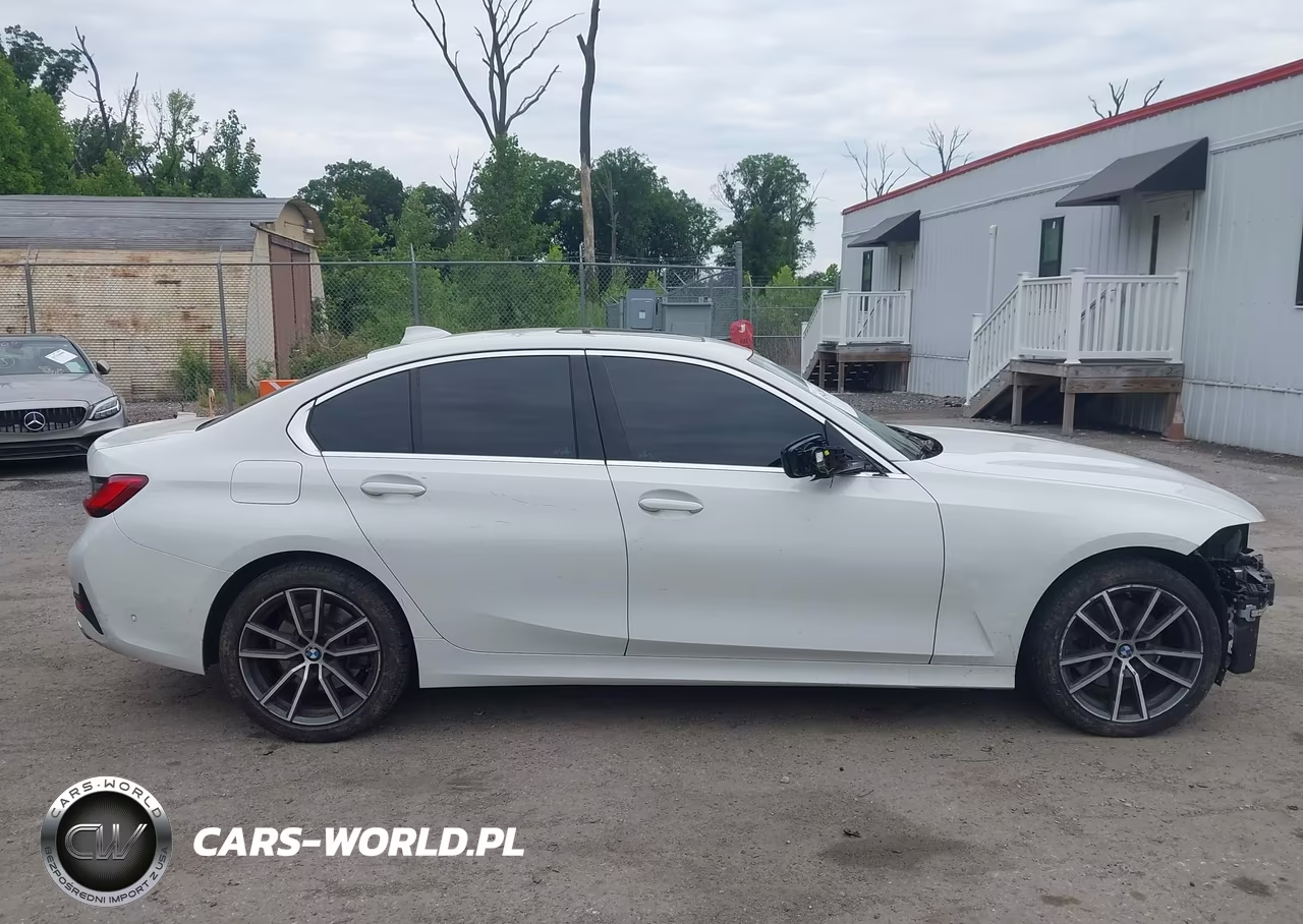 2019 BMW 330I xDrive VIN:WBA5R7C51KFH17230 - 13