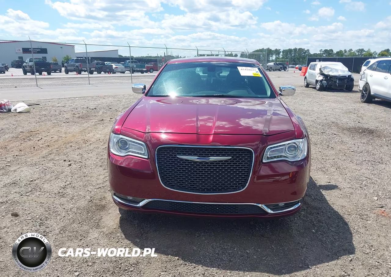 2017 Chrysler 300C VIN:2C3CCAEG0HH582368 - 13