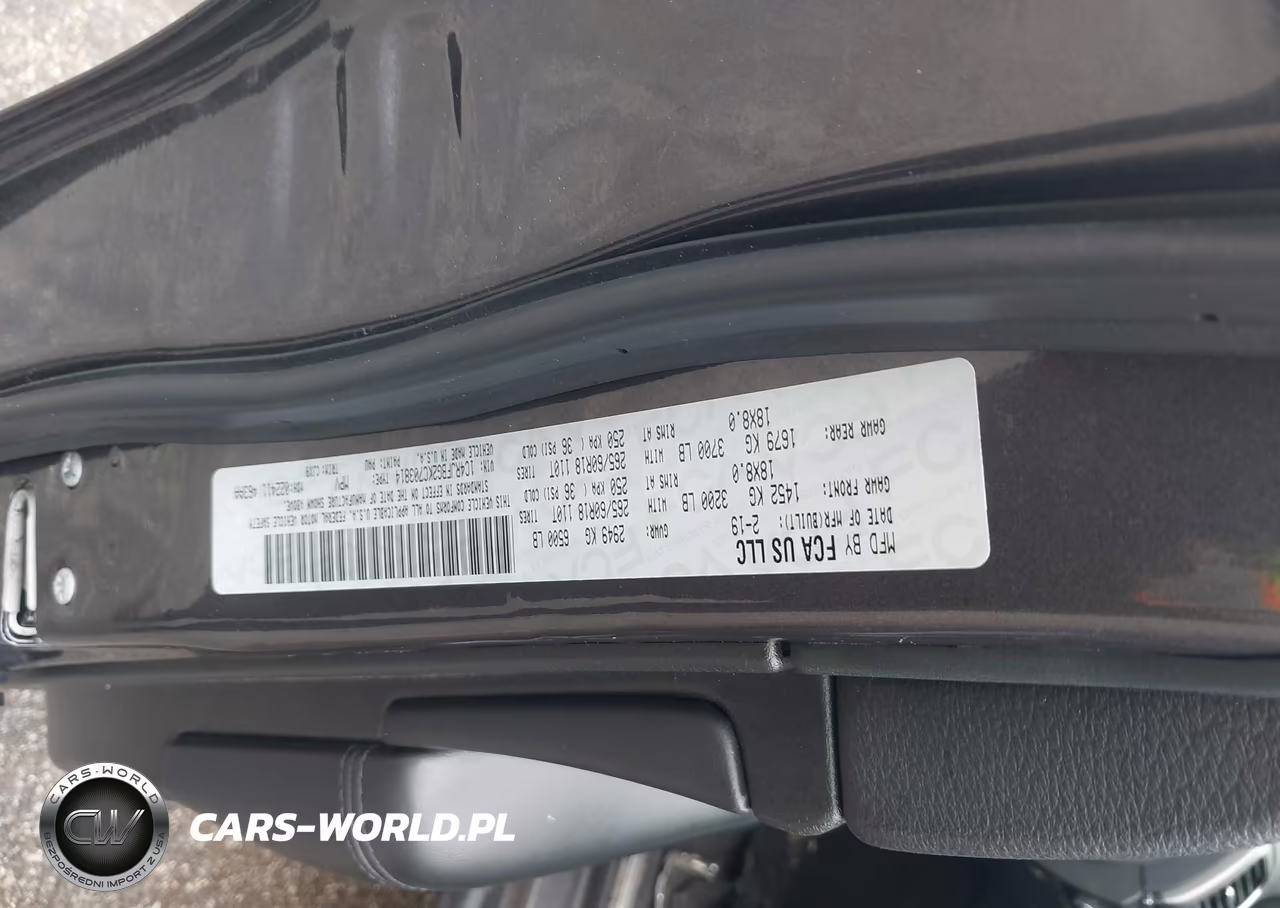 2019 Jeep Grand Cherokee Limited 4X4 VIN:1C4RJFBG2KC703814 - 9