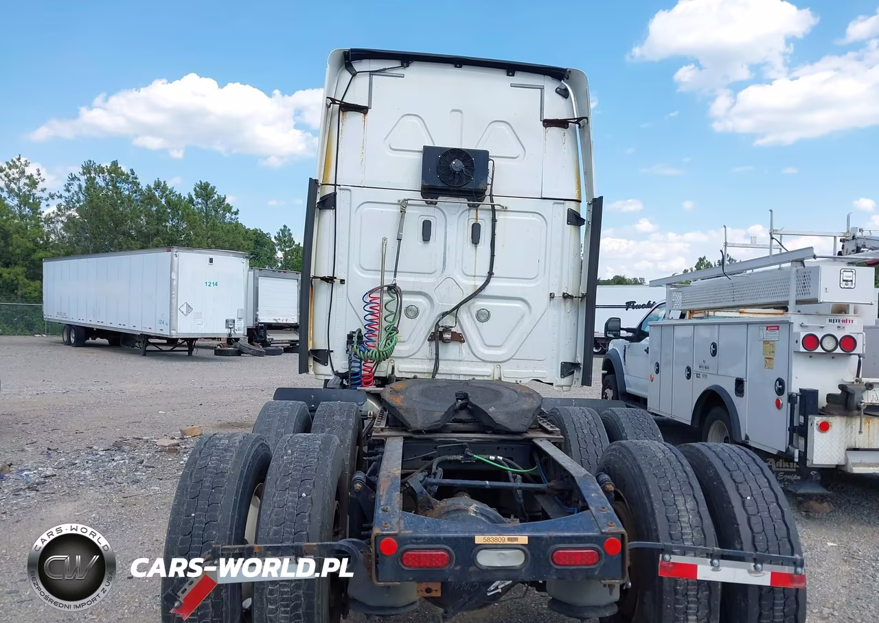 2019 Freightliner New Cascadia 126 VIN:3AKJHHDR2KSKG4934 - 8