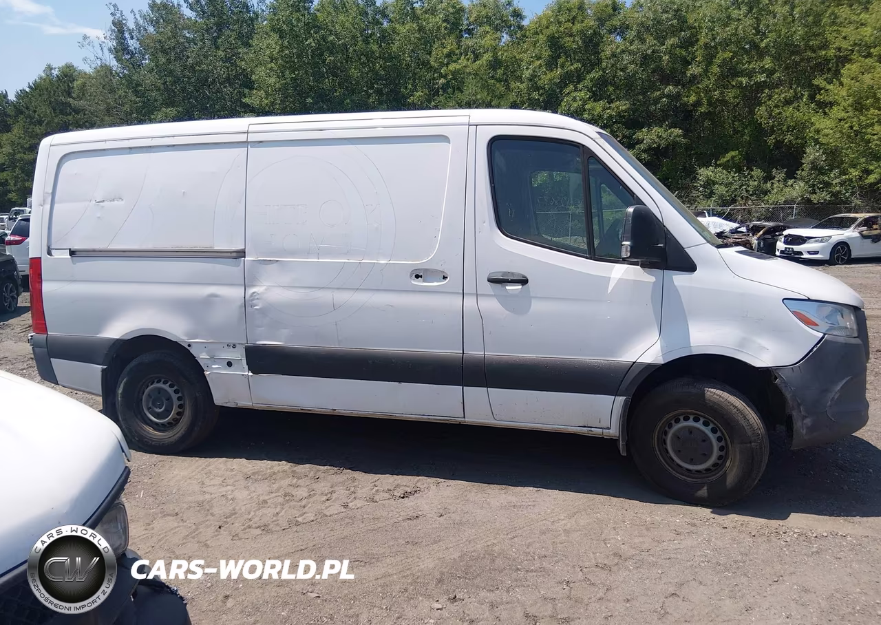 2020 Mercedes-Benz Sprinter 2500 Standard Roof V6 VIN:W1Y4EBHY3LT032495 - 13