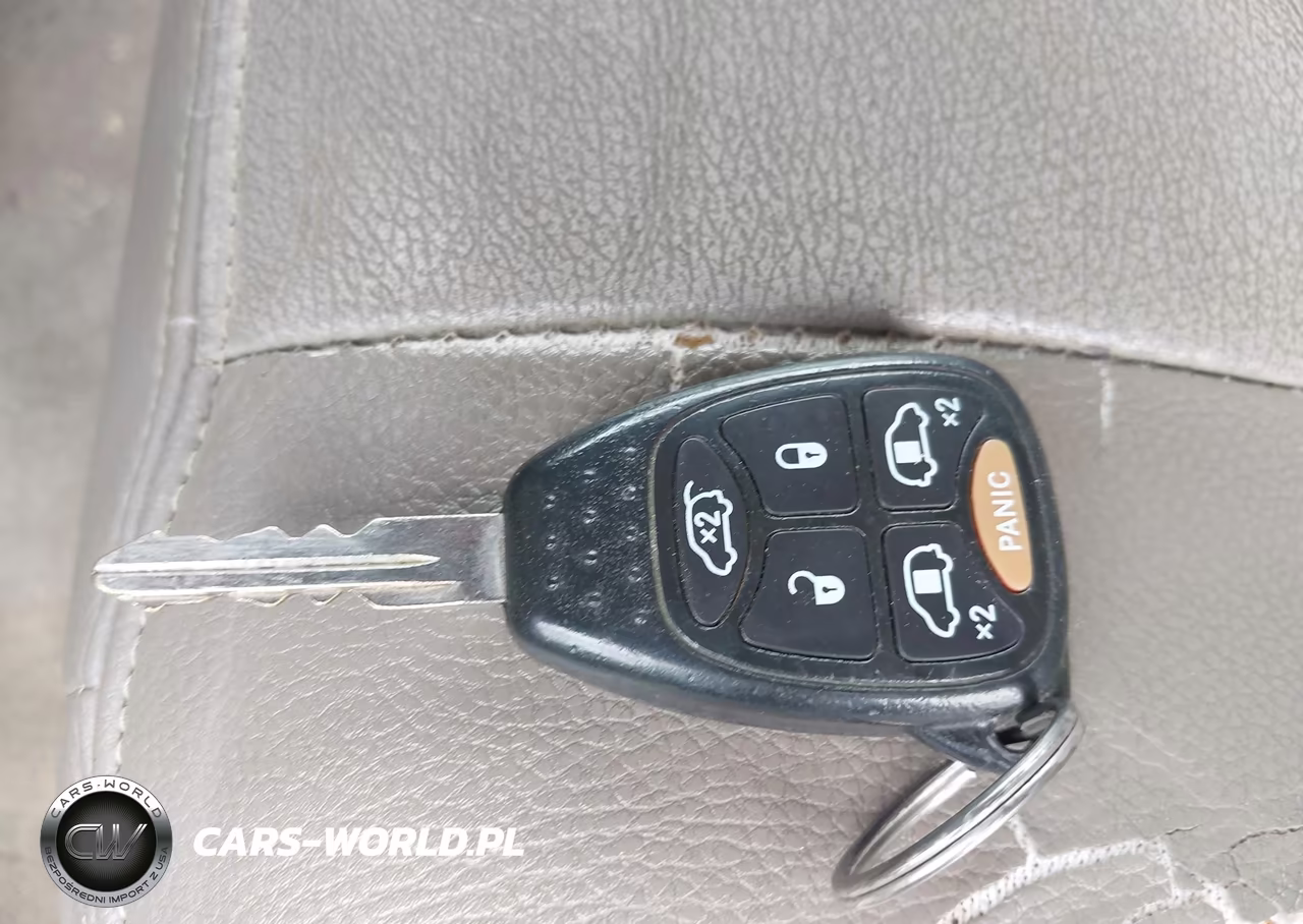 2007 Chrysler Town & Country Touring VIN:2A4GP54L27R151394 - 11