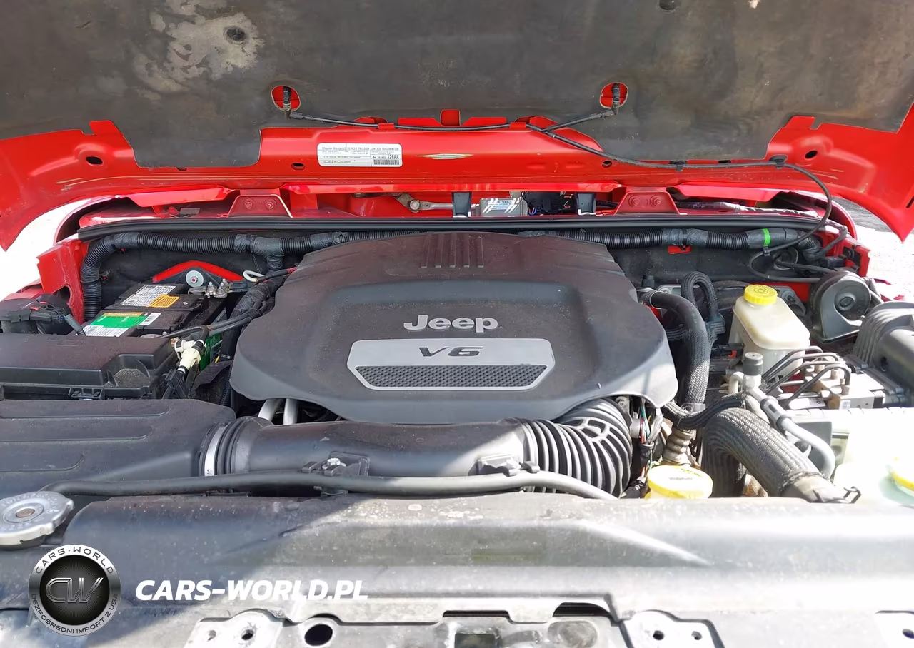 2015 Jeep Wrangler Unlimited Sahara VIN:1C4HJWEG5FL537799 - 10