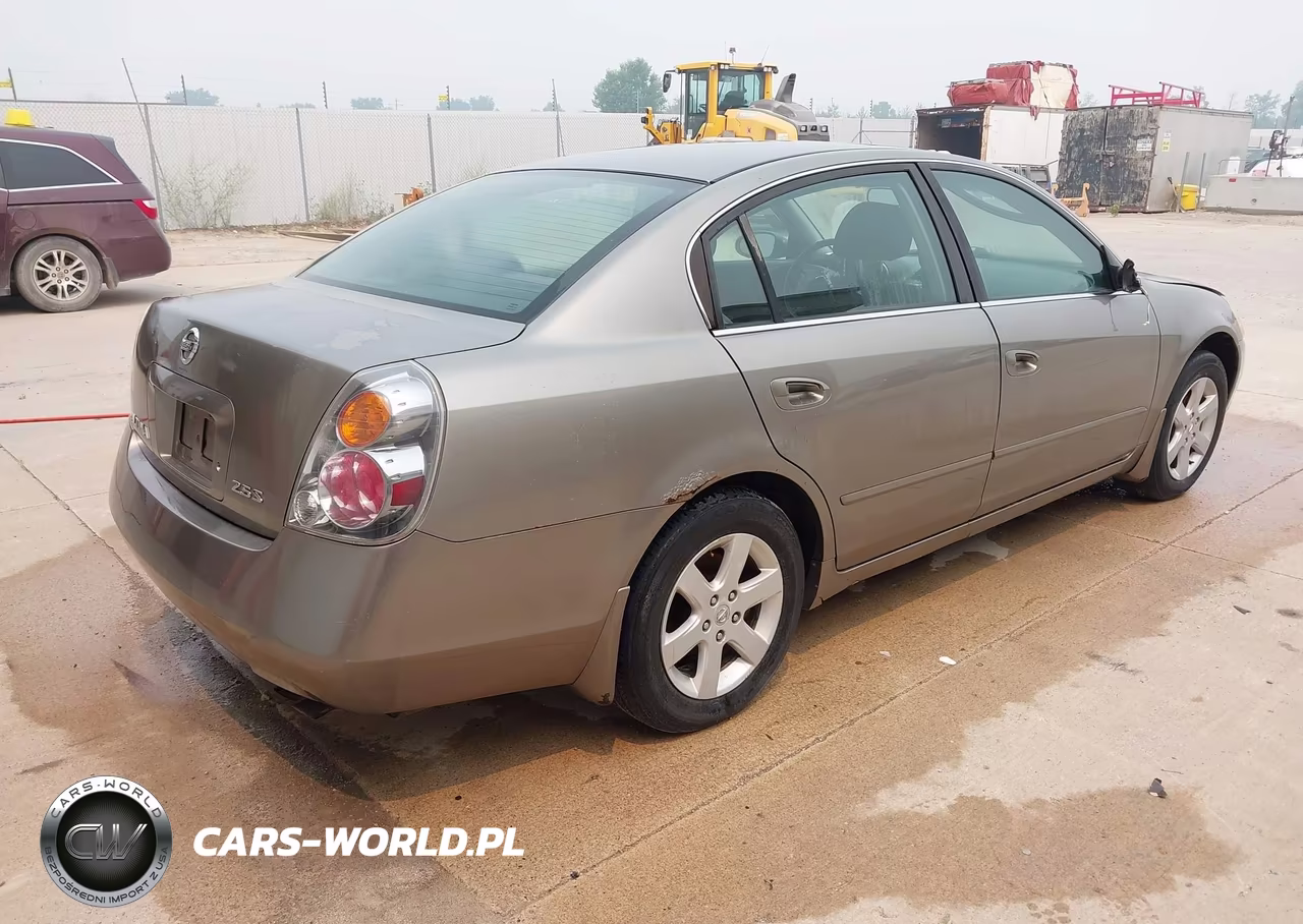 2003 Nissan Altima 2.5 S VIN:1N4AL11D23C256300 - 4