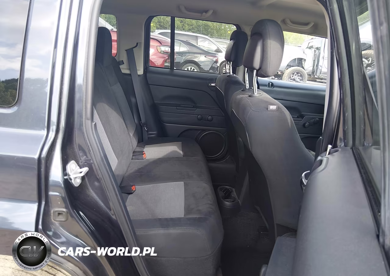 2016 Jeep Patriot Sport VIN:1C4NJPBB8GD569868 - 8