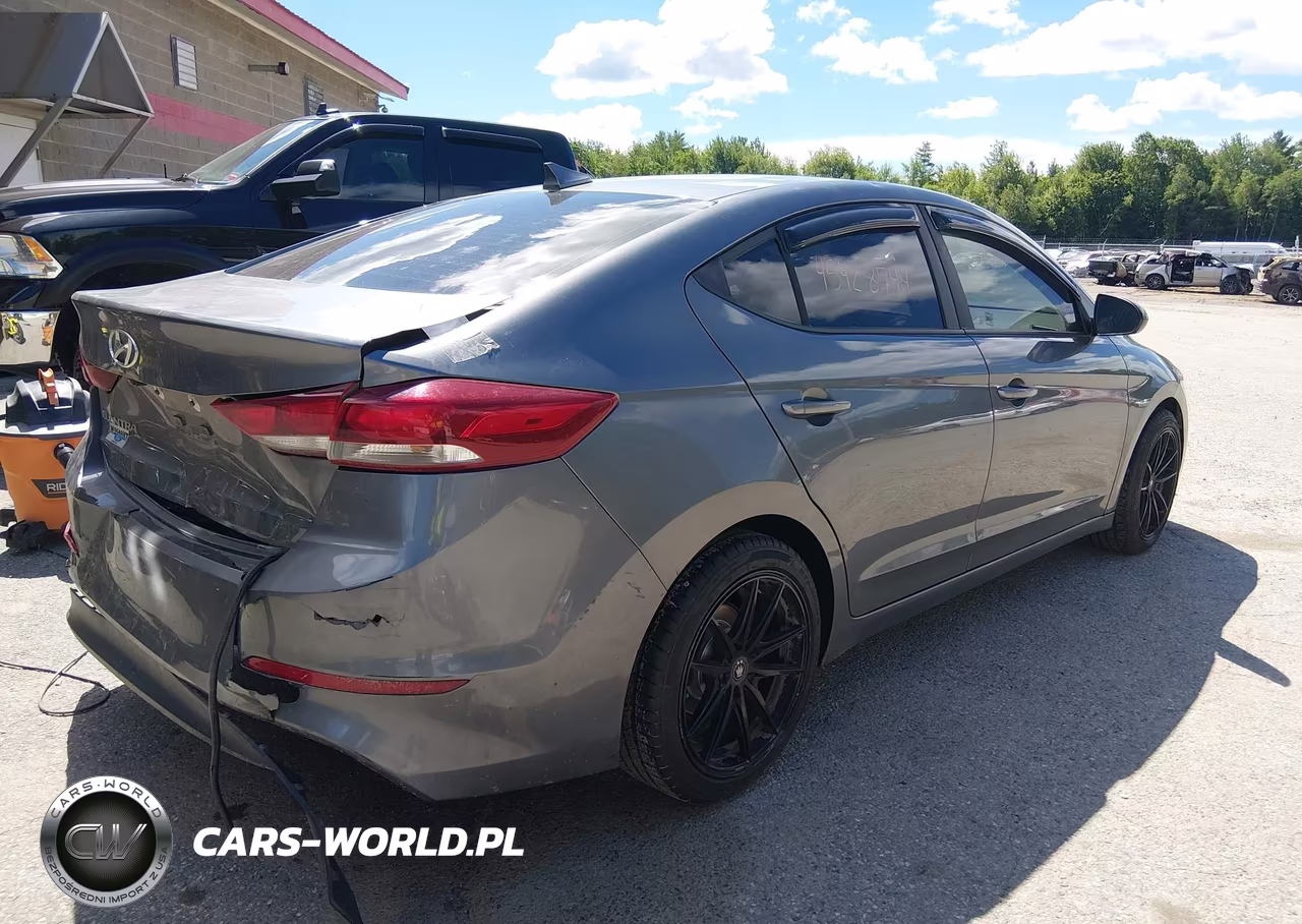 2018 Hyundai Elantra Sel VIN:5NPD84LF9JH337739 - 4