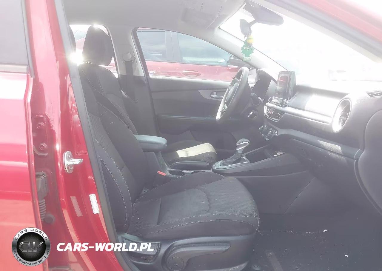2019 Kia Forte Lxs VIN:3KPF24ADXKE112778 - 5