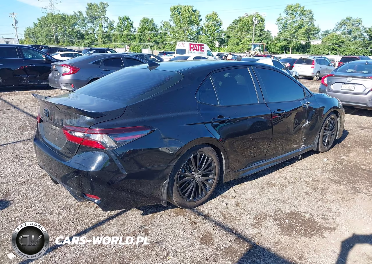 2022 Toyota Camry Nightshade Edition Hybrid VIN:4T1G31AK7NU042110 - 4