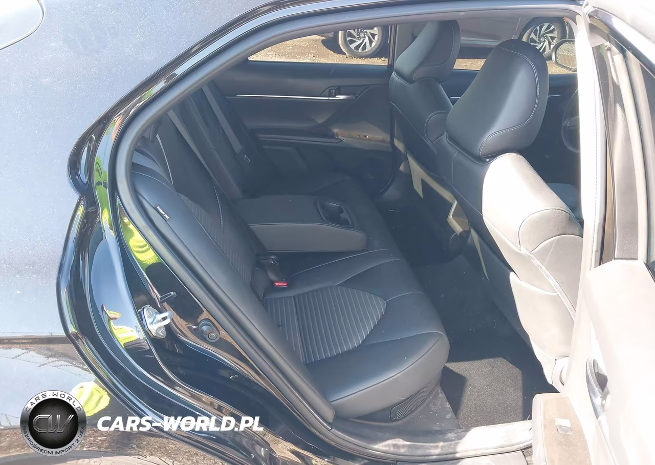 2022 Toyota Camry Nightshade Edition Hybrid VIN:4T1G31AK7NU042110 - 8