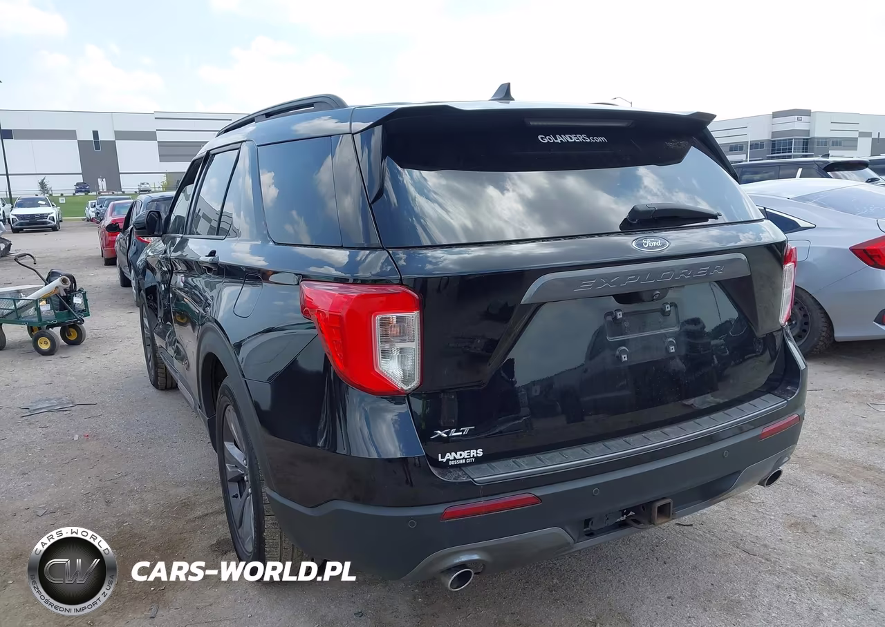 2022 Ford Explorer Xlt VIN:1FMSK7DH3NGB45281 - 3