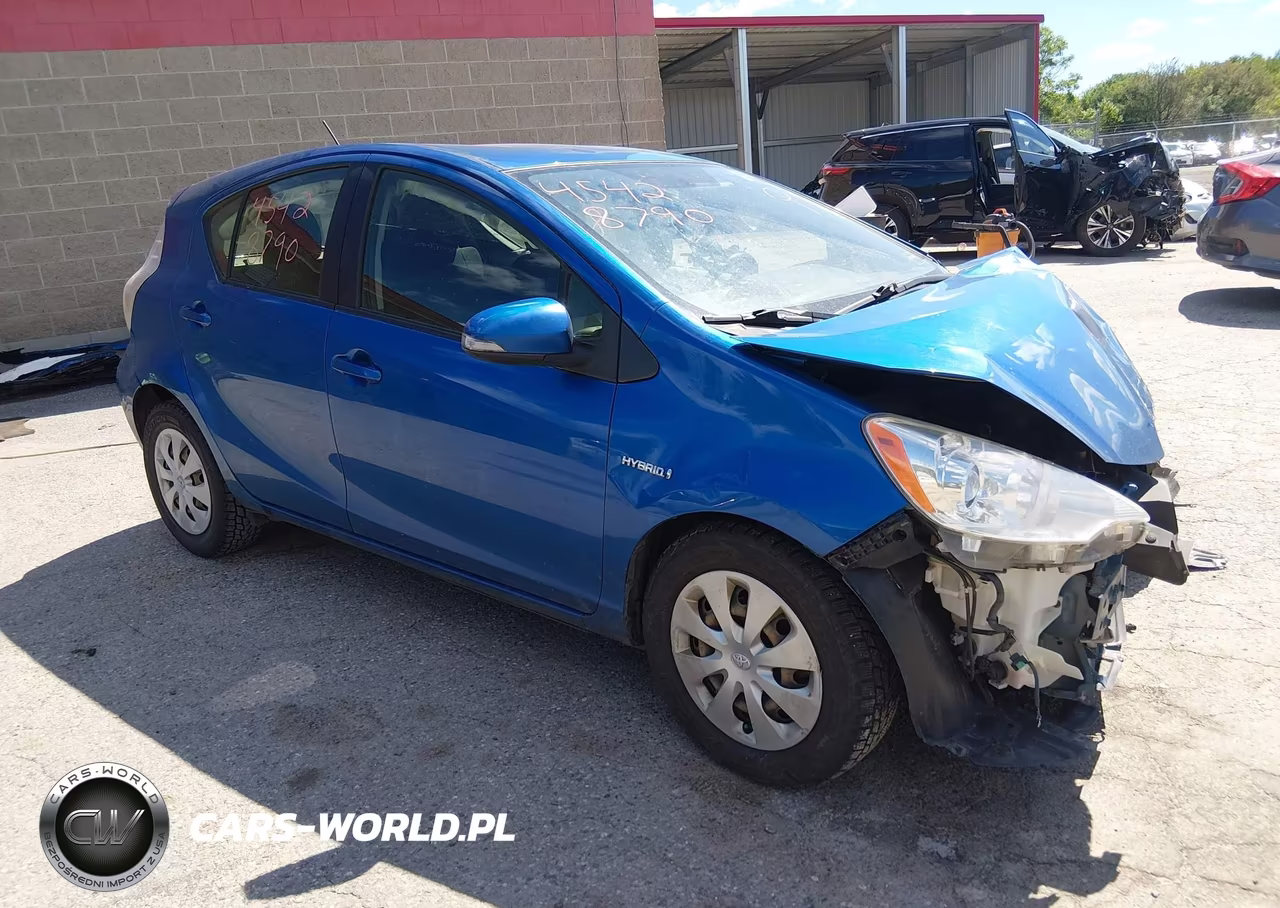 2014 Toyota Prius C Two – zdjęcie 1 z 17