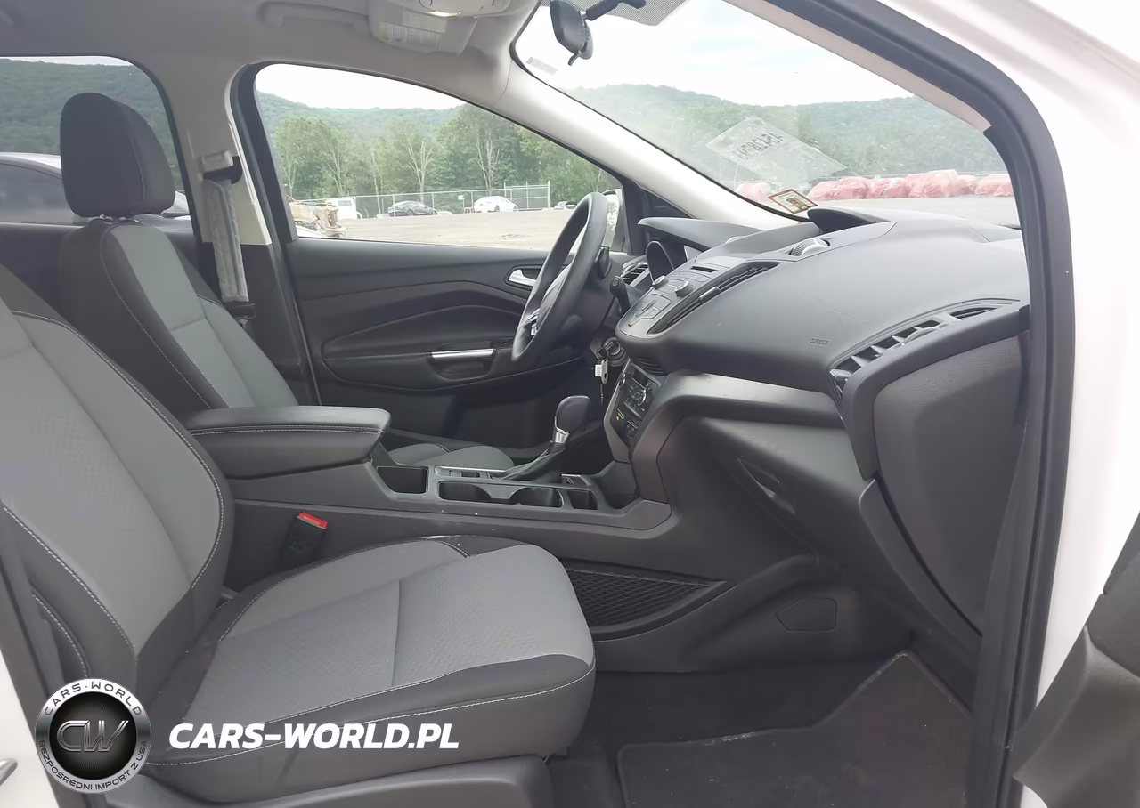 2017 Ford Escape Se VIN:1FMCU9GD5HUB25784 - 5