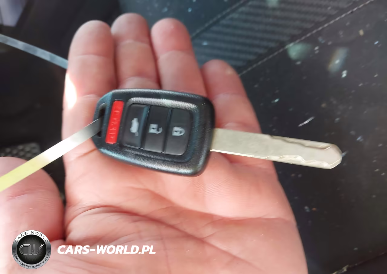 2018 Honda Civic Sport VIN:SHHFK7G46JU207998 - 11