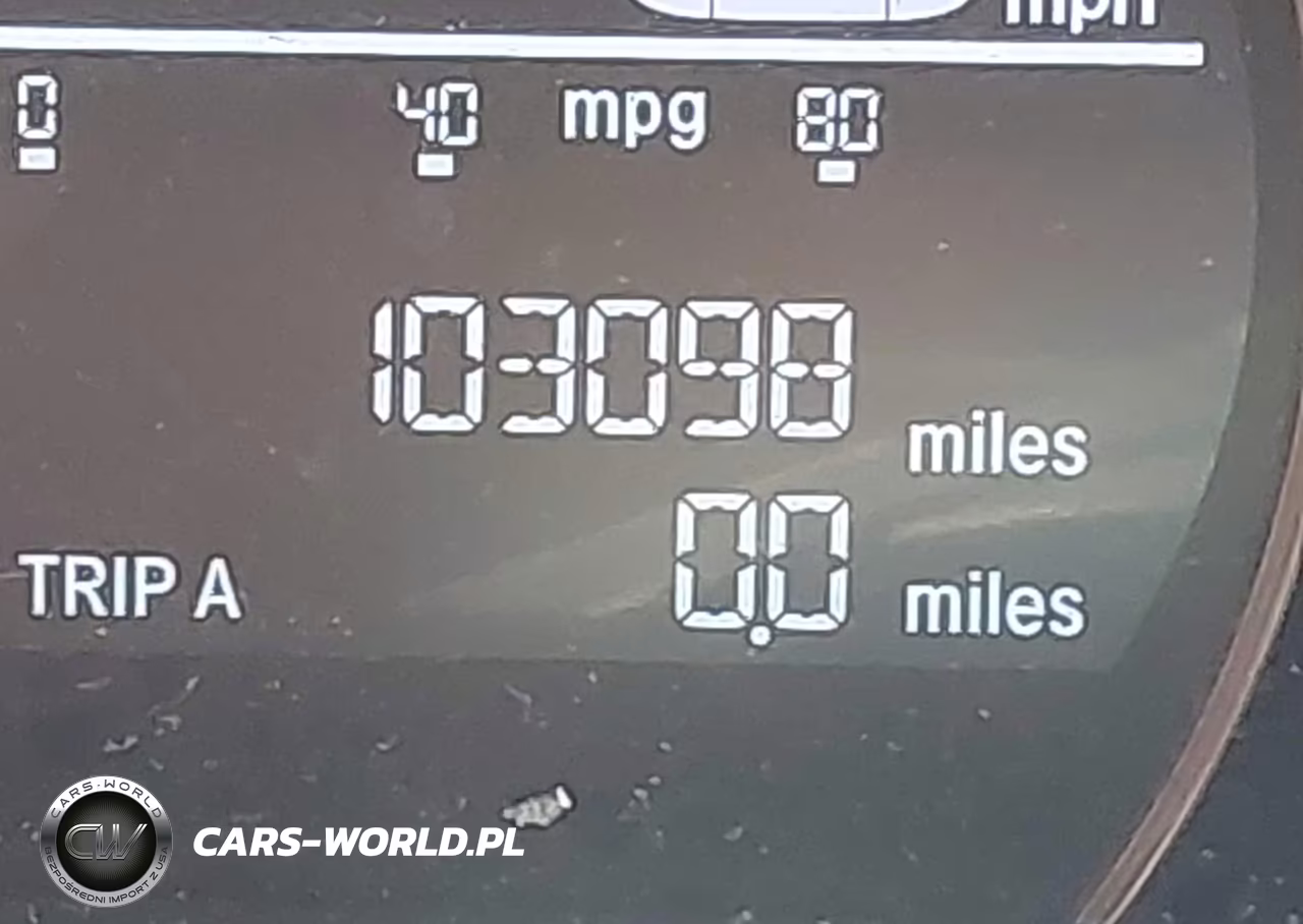 2018 Honda Civic Sport VIN:SHHFK7G46JU207998 - 16