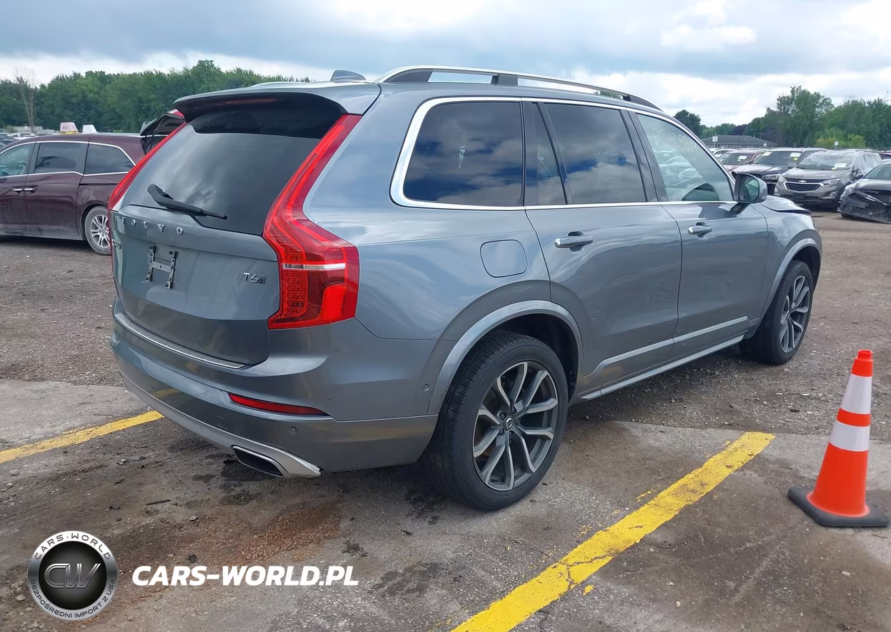 2017 Volvo Xc90 T6 Momentum VIN:YV4A22PK2H1110410 - 4