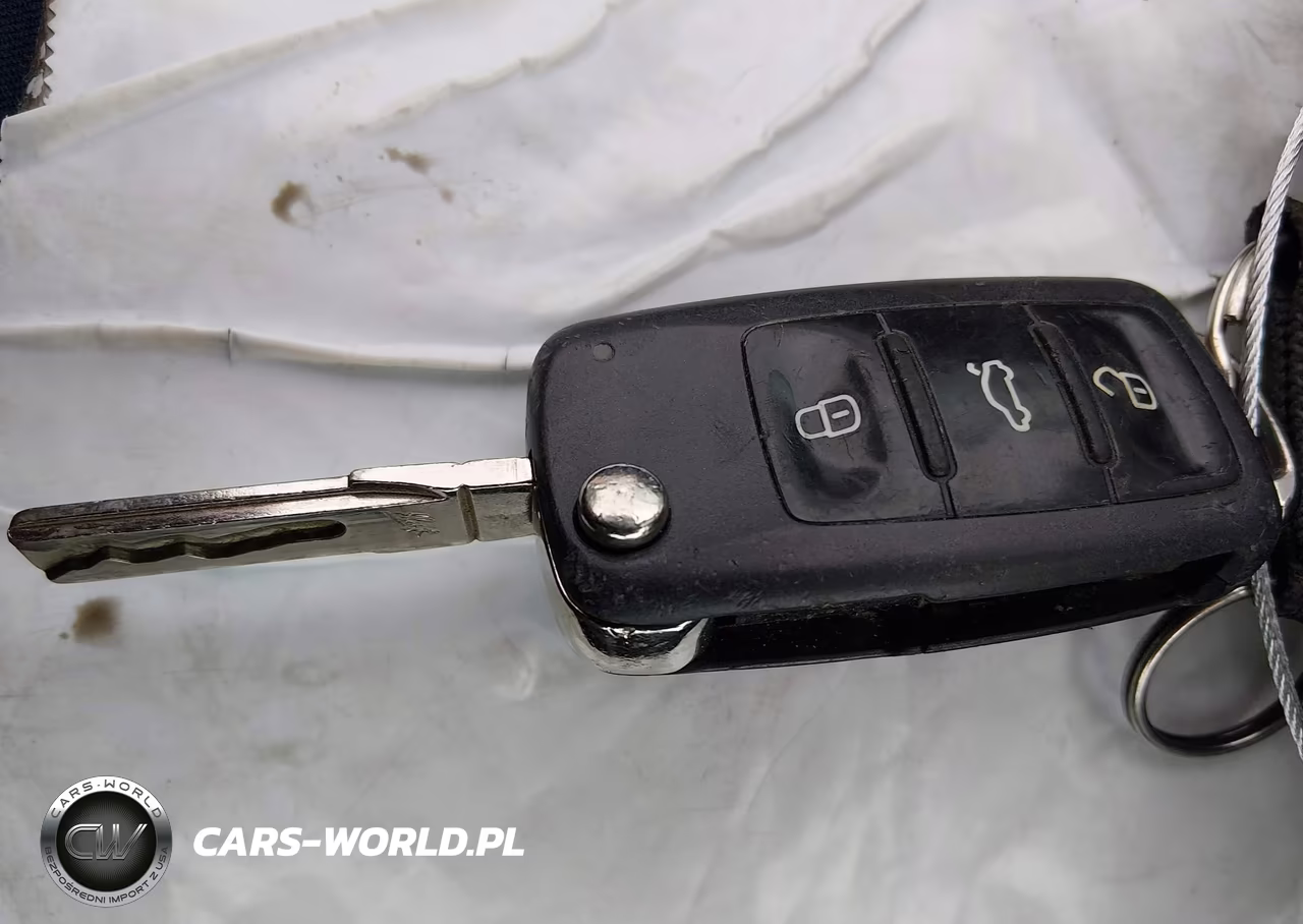 2015 Volkswagen Tiguan S VIN:WVGAV7AX0FW597548 - 11