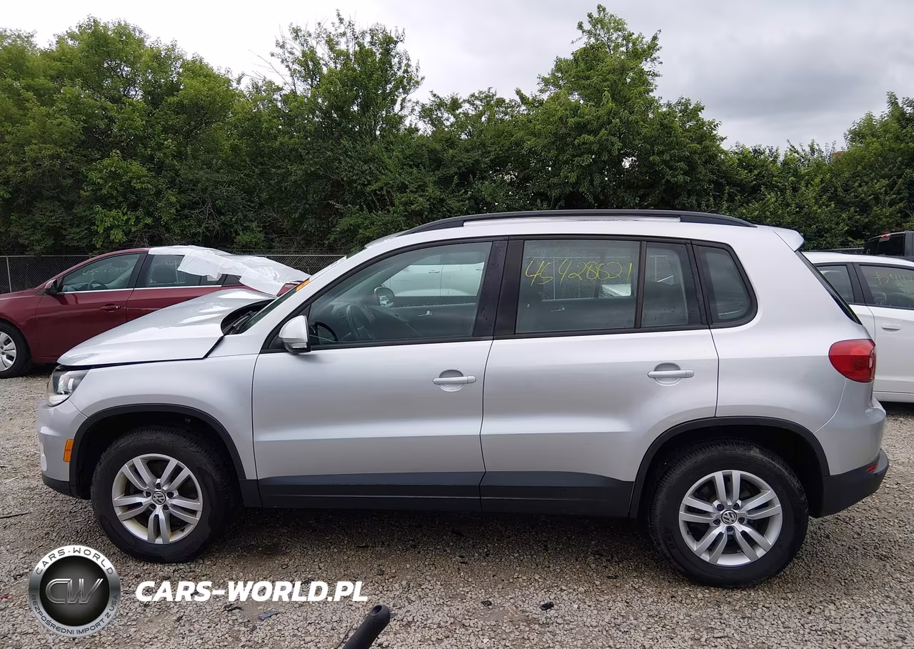 2015 Volkswagen Tiguan S VIN:WVGAV7AX0FW597548 - 14