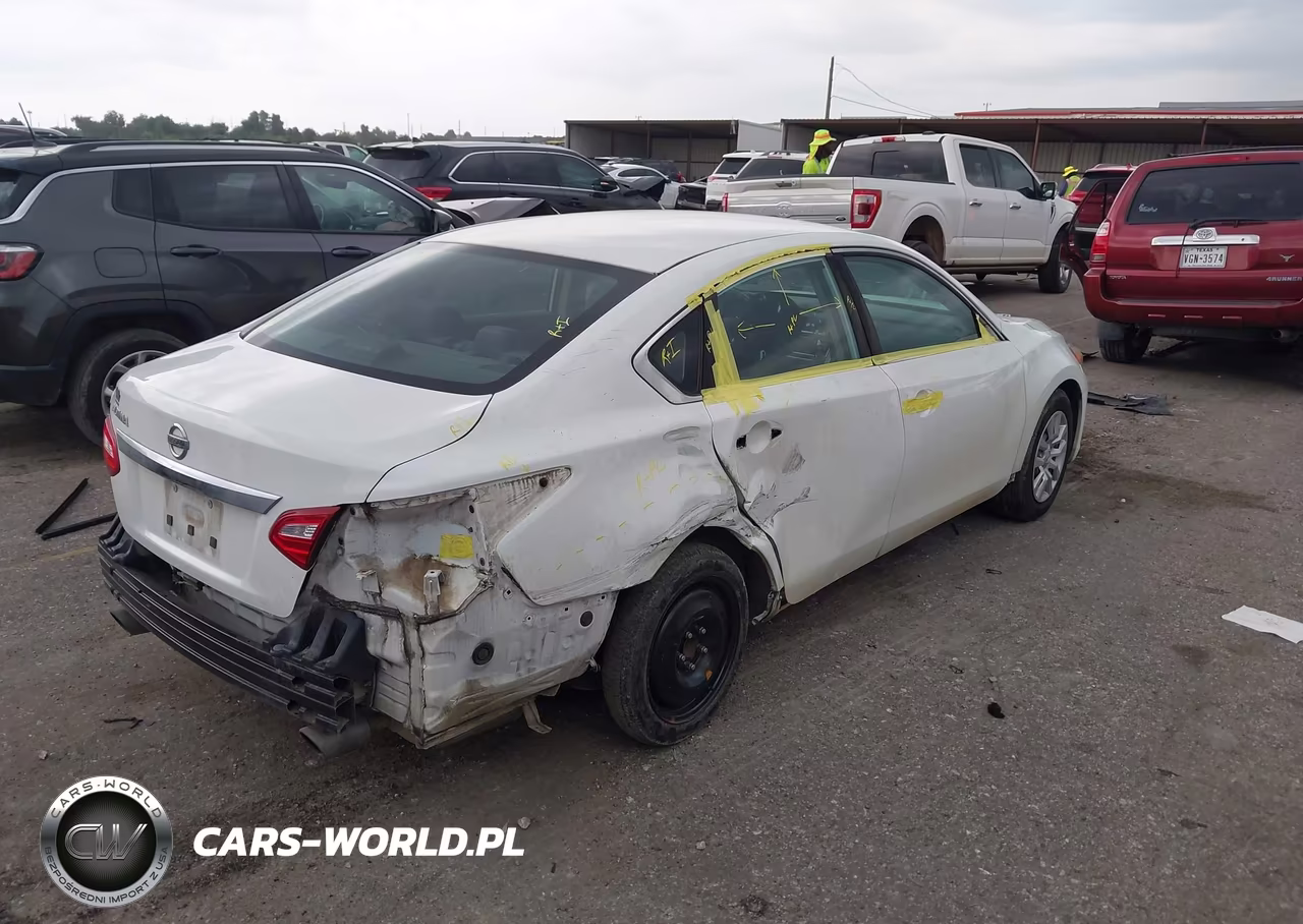 2017 Nissan Altima 2.5 S VIN:1N4AL3AP7HN342350 - 4
