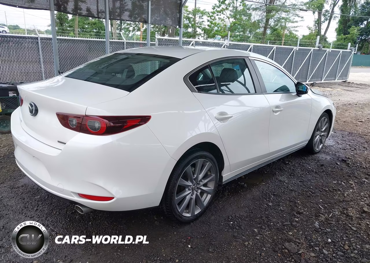 2024 Mazda Mazda3 2.5 S Preferred VIN:3MZBPACM8RM403837 - 4