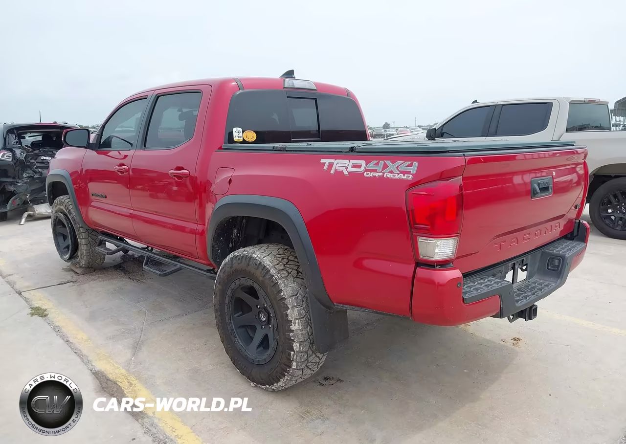 2017 Toyota Tacoma Trd Off Road VIN:5TFCZ5AN8HX077289 - 3