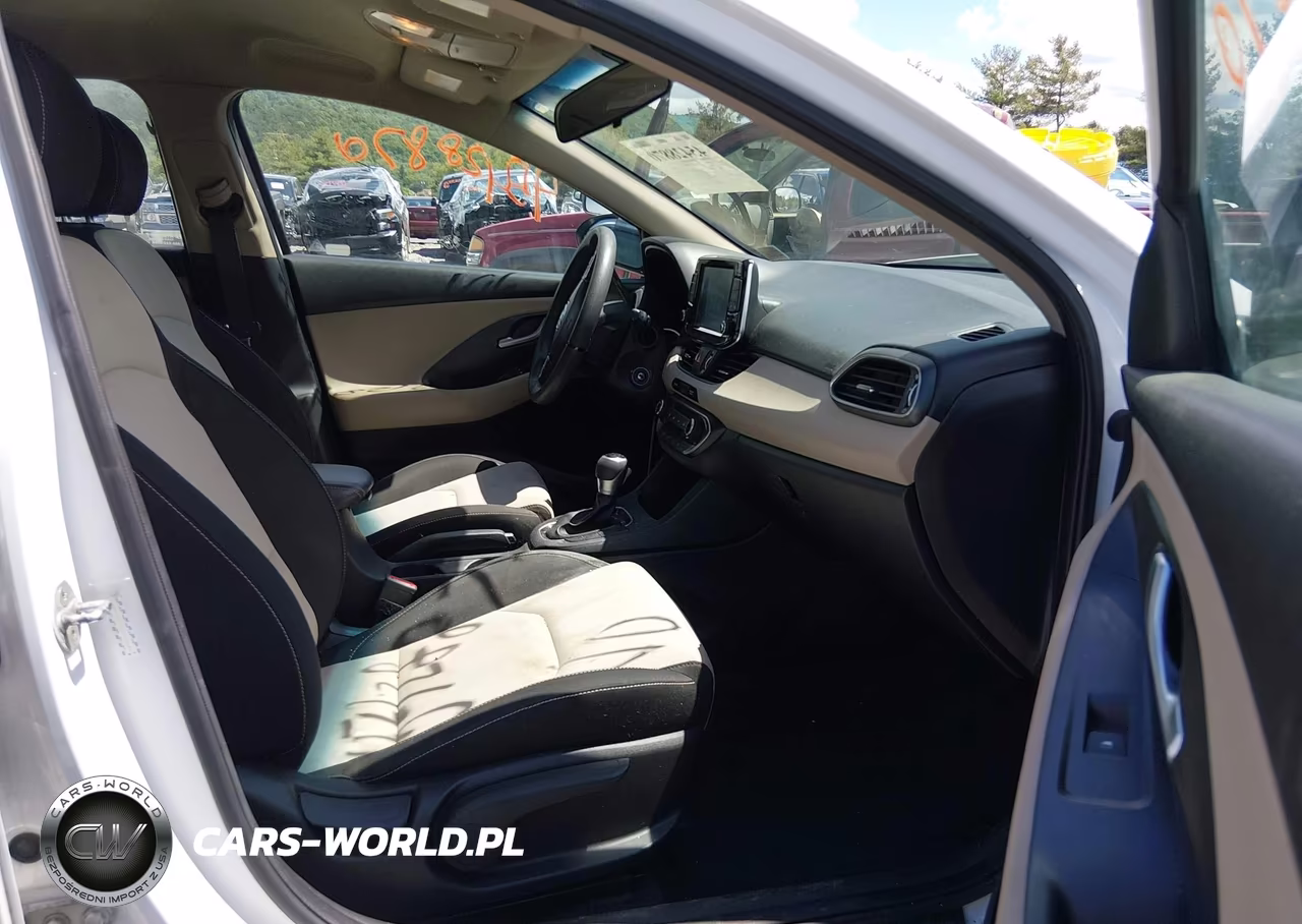 2018 Hyundai Elantra Gt VIN:KMHH35LE5JU013282 - 5