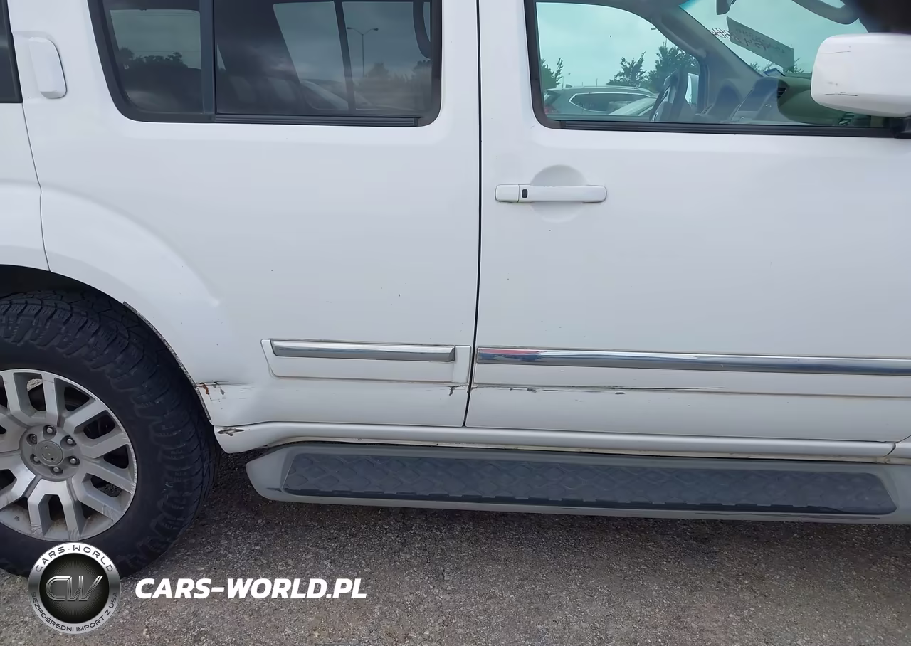 2010 Nissan Pathfinder Le VIN:5N1AR1NNZAC616052 - 13