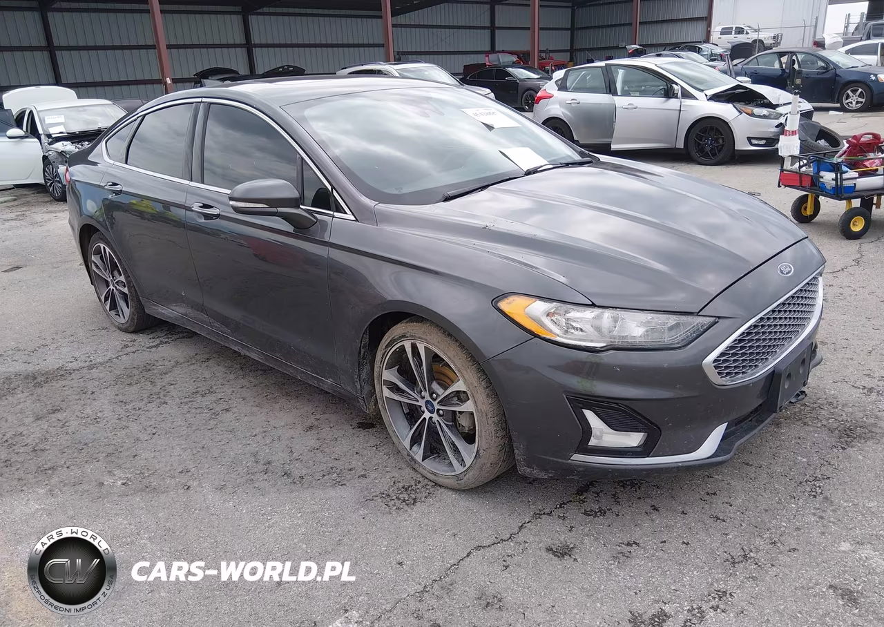 2019 Ford Fusion Titanium – zdjęcie 1 z 16