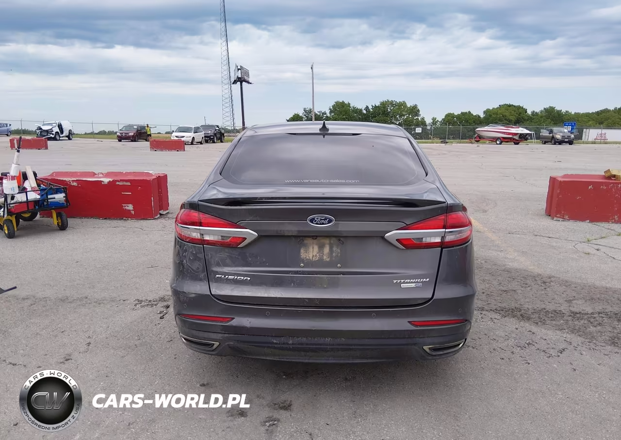 2019 Ford Fusion Titanium VIN:3FA6P0D95KR117791 - 16