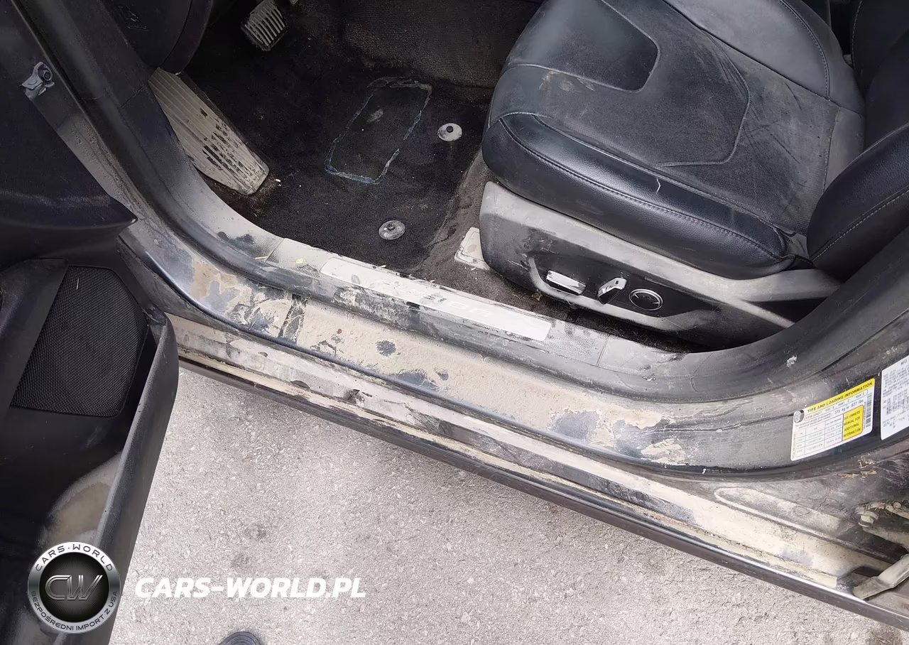 2019 Ford Fusion Titanium VIN:3FA6P0D95KR117791 - 6