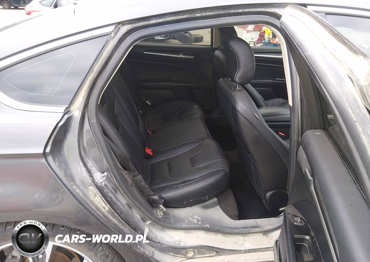 2019 Ford Fusion Titanium VIN:3FA6P0D95KR117791 - 8