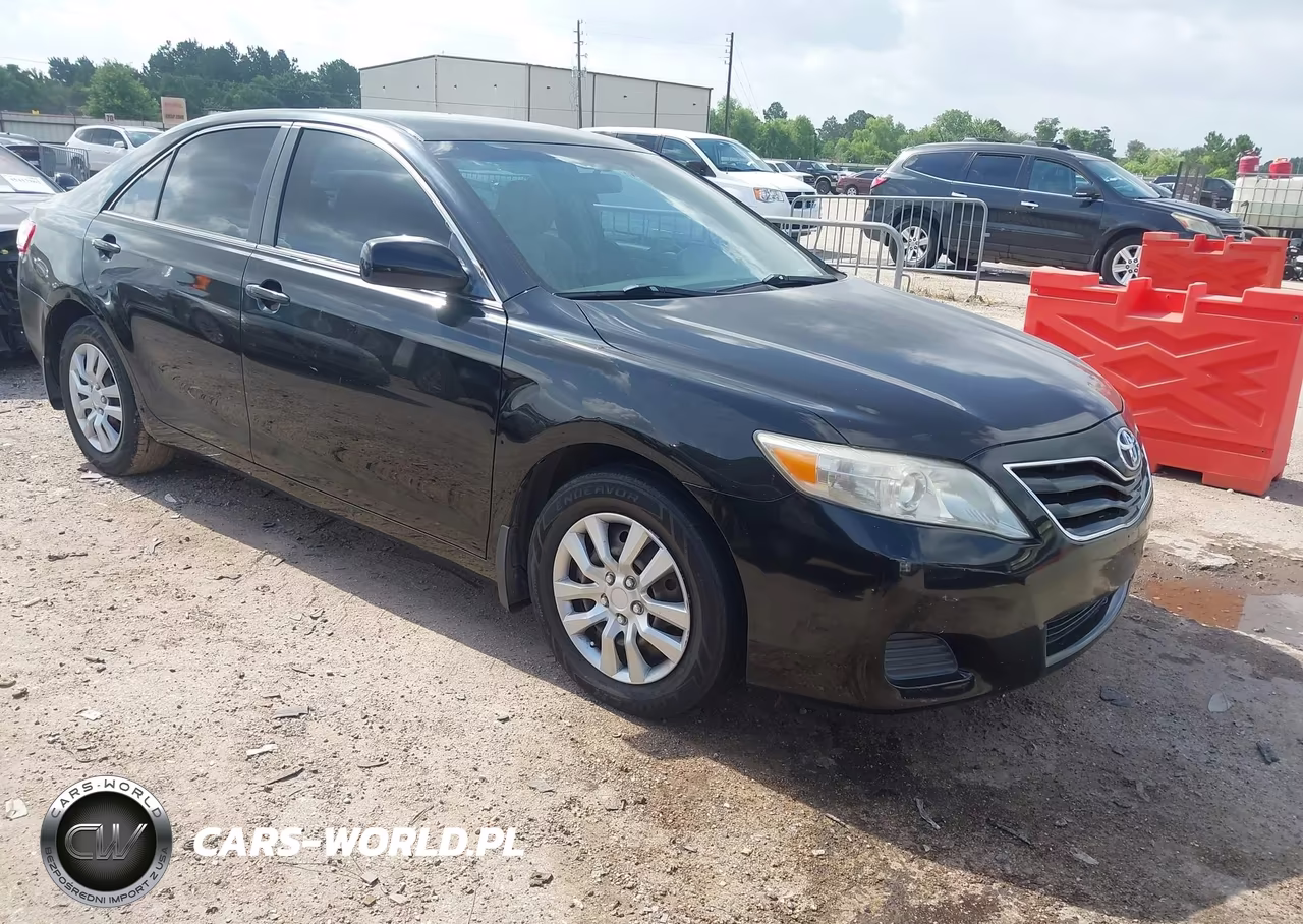 2010 Toyota Camry – zdjęcie 1 z 11