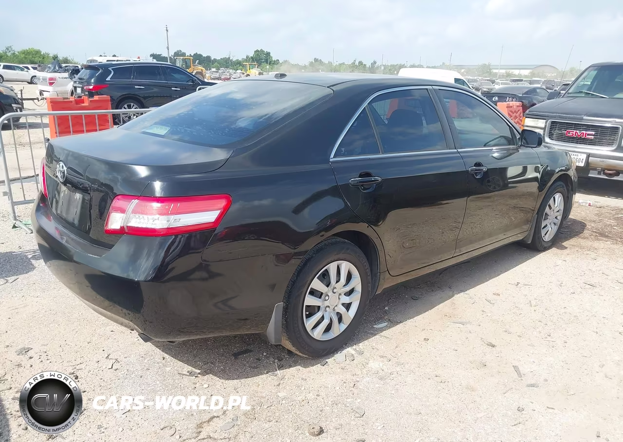 2010 Toyota Camry VIN:4T4BF3EK6AR039917 - 4