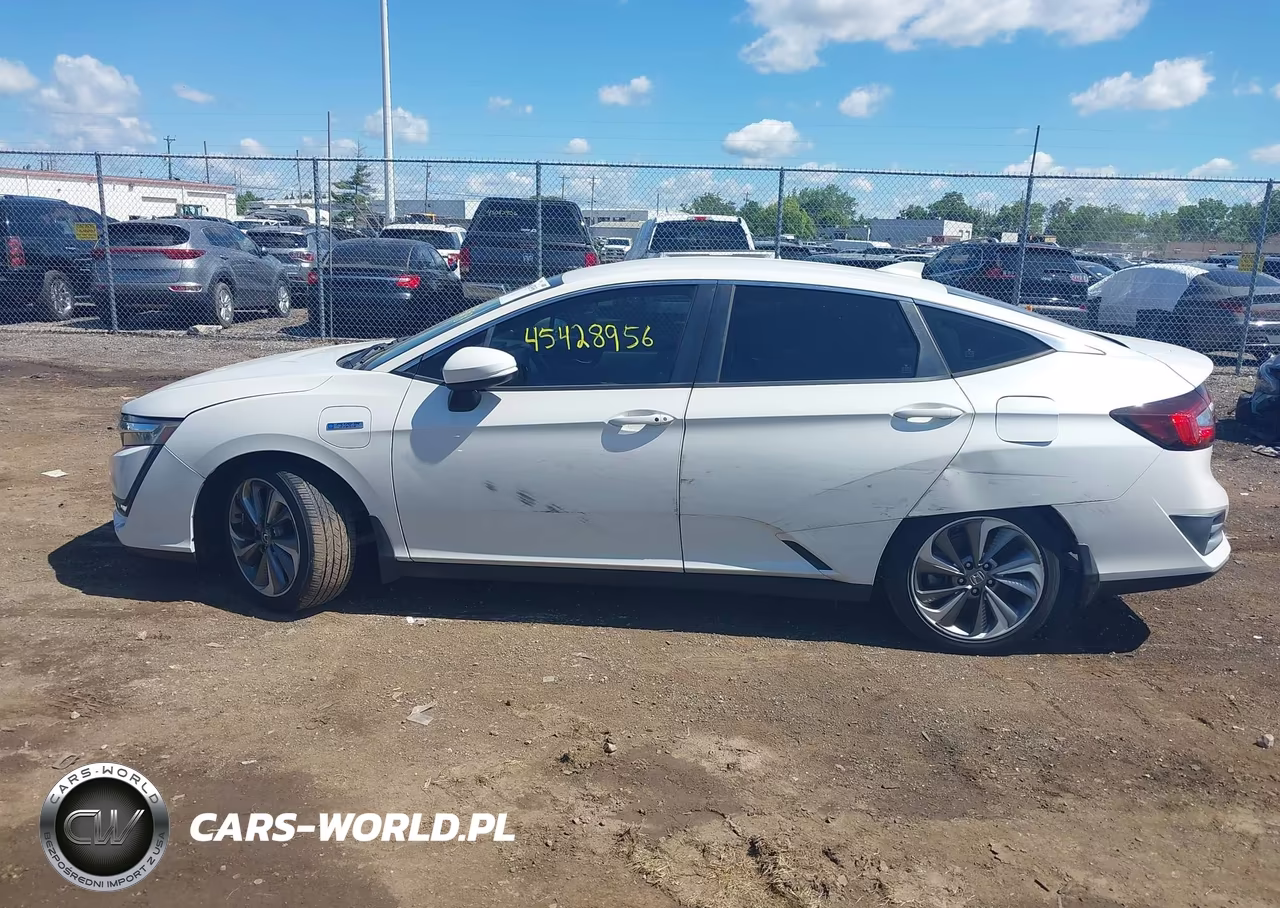 2018 Honda Clarity Plug-In Hybrid Touring VIN:JHMZC5F34JC010655 - 15
