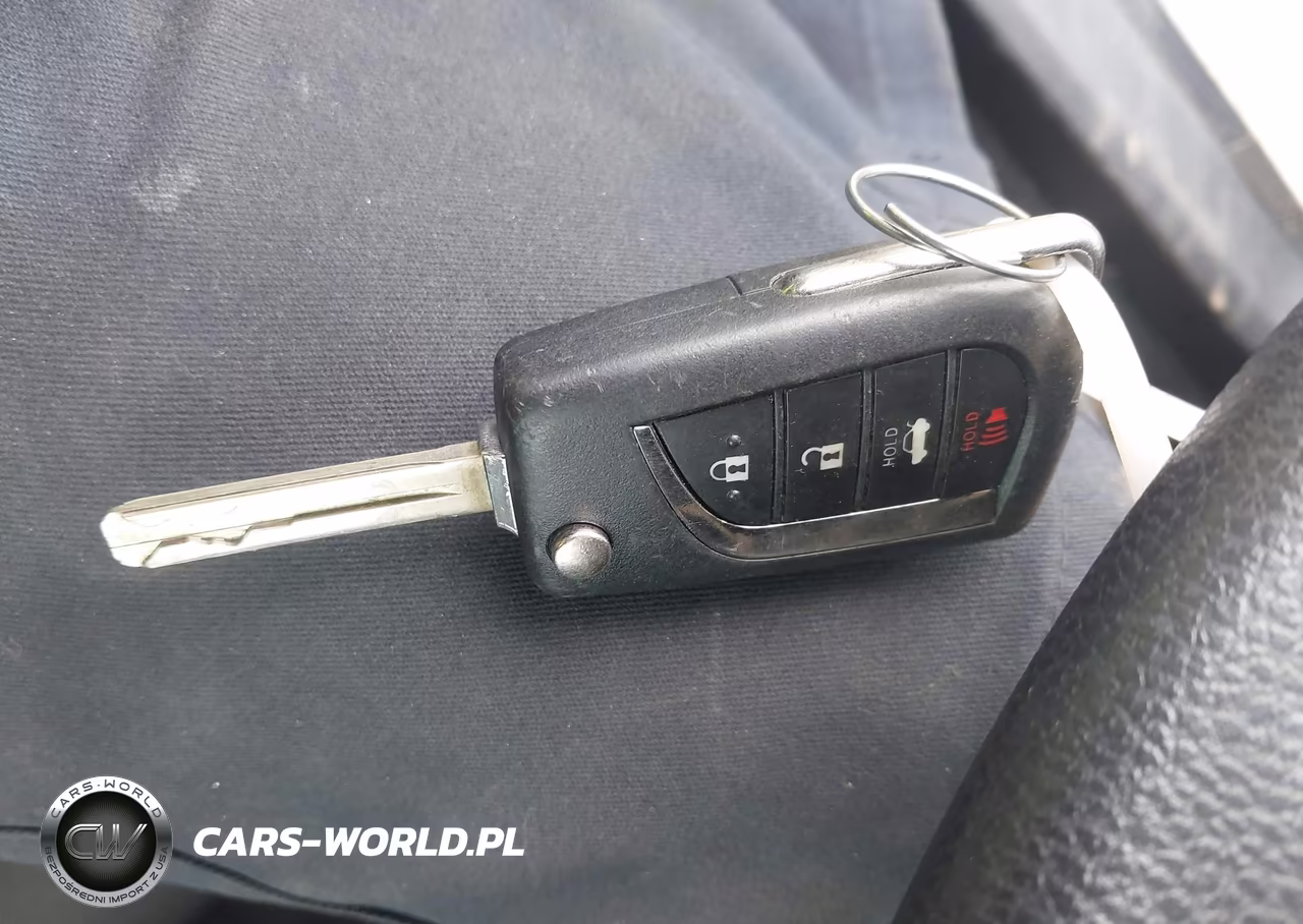 2021 Toyota Camry Le VIN:4T1C11AK2MU533686 - 11
