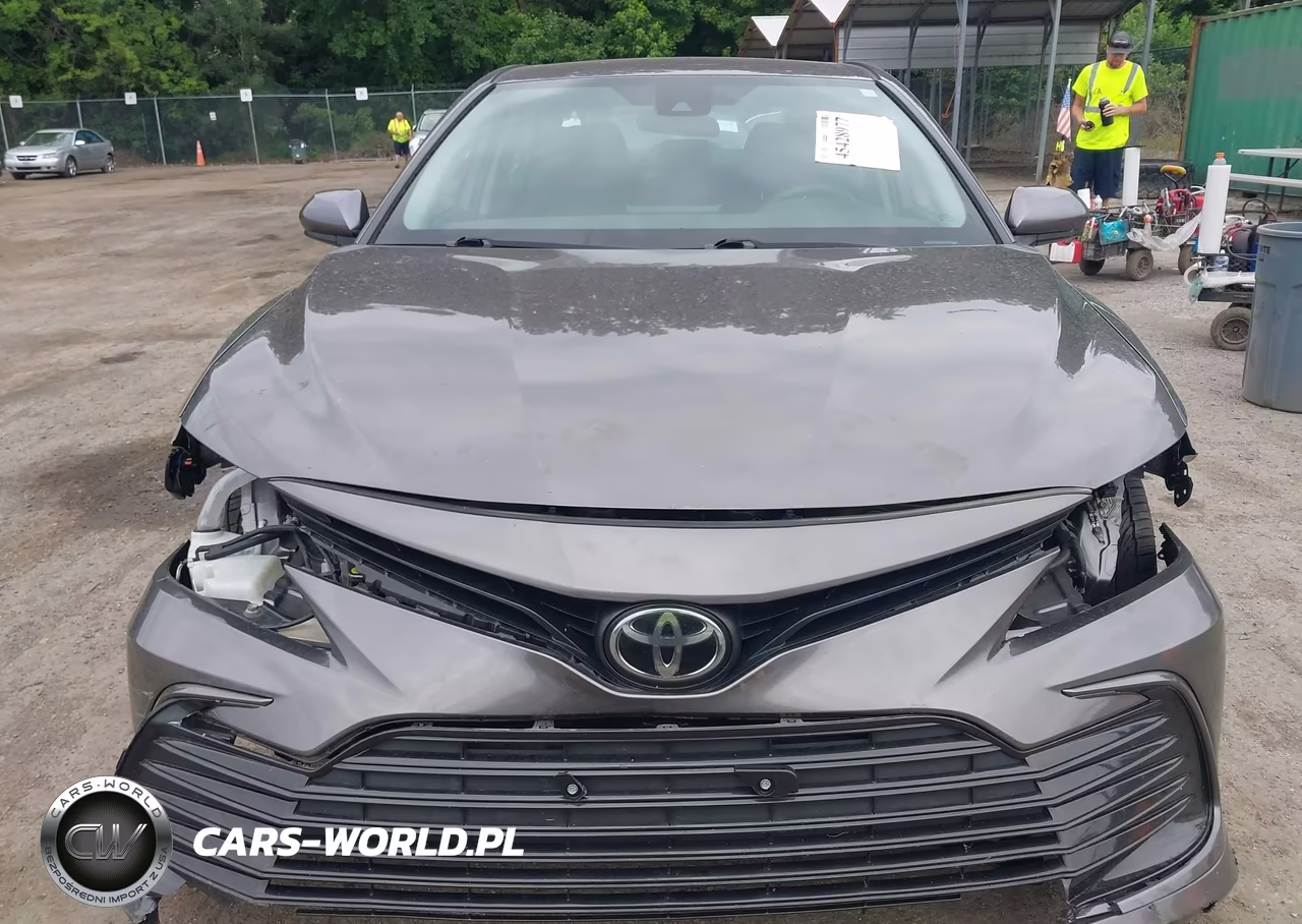 2021 Toyota Camry Le VIN:4T1C11AK2MU533686 - 12