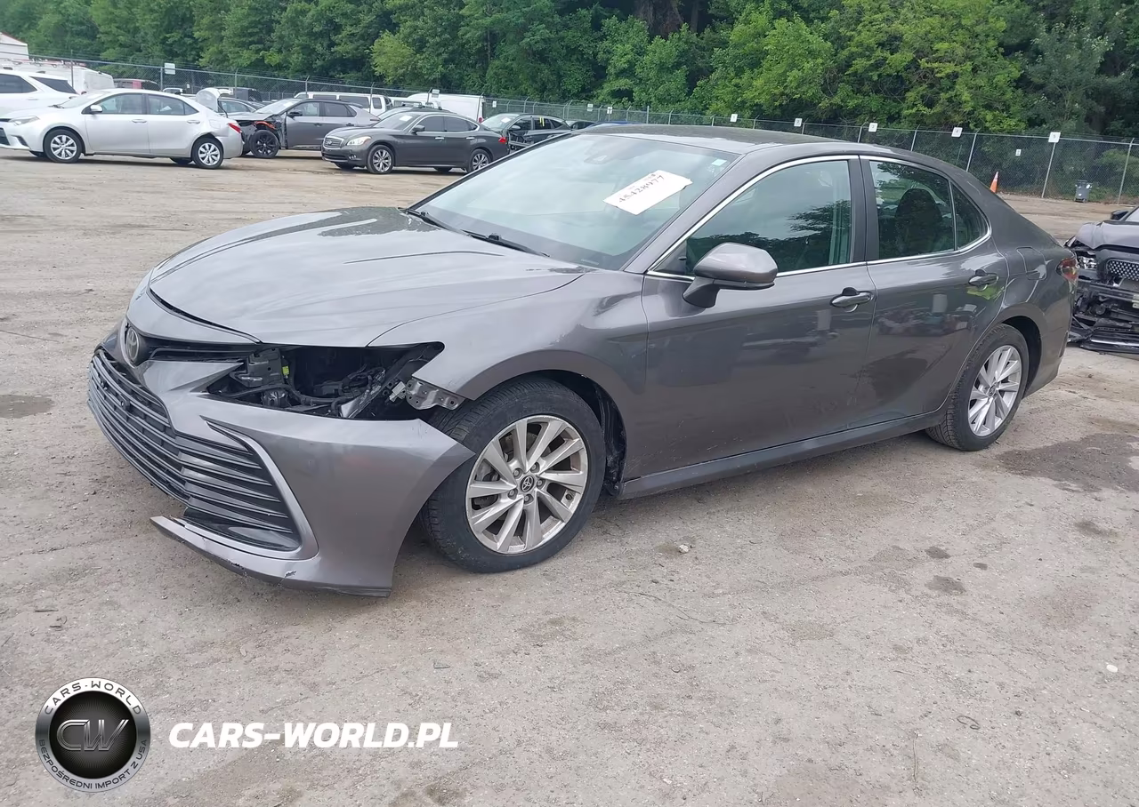 2021 Toyota Camry Le VIN:4T1C11AK2MU533686 - 2