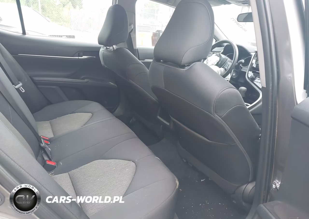 2021 Toyota Camry Le VIN:4T1C11AK2MU533686 - 8