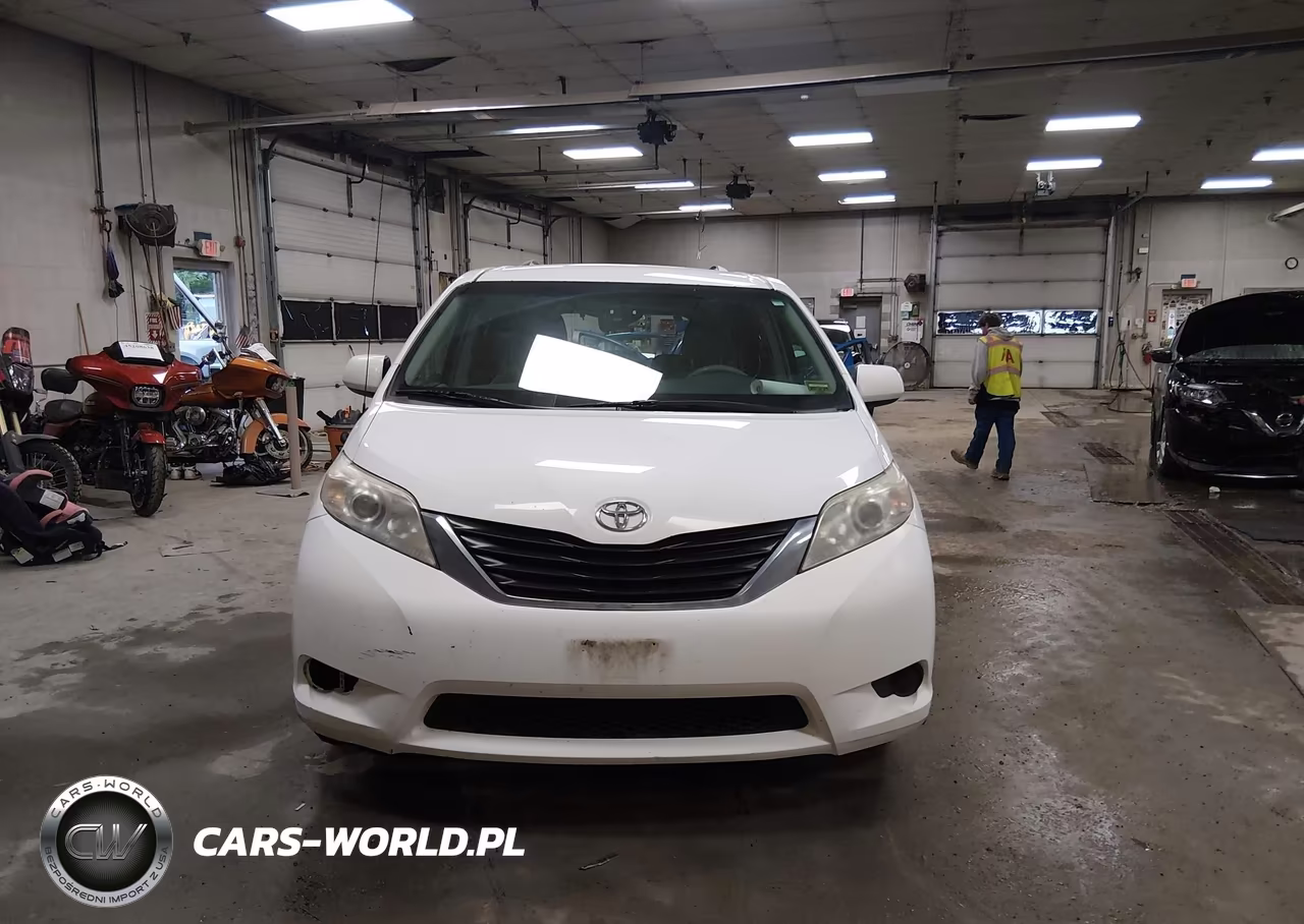 2014 Toyota Sienna Le V6 8 Passenger VIN:5TDKK3DC5ES426828 - 12
