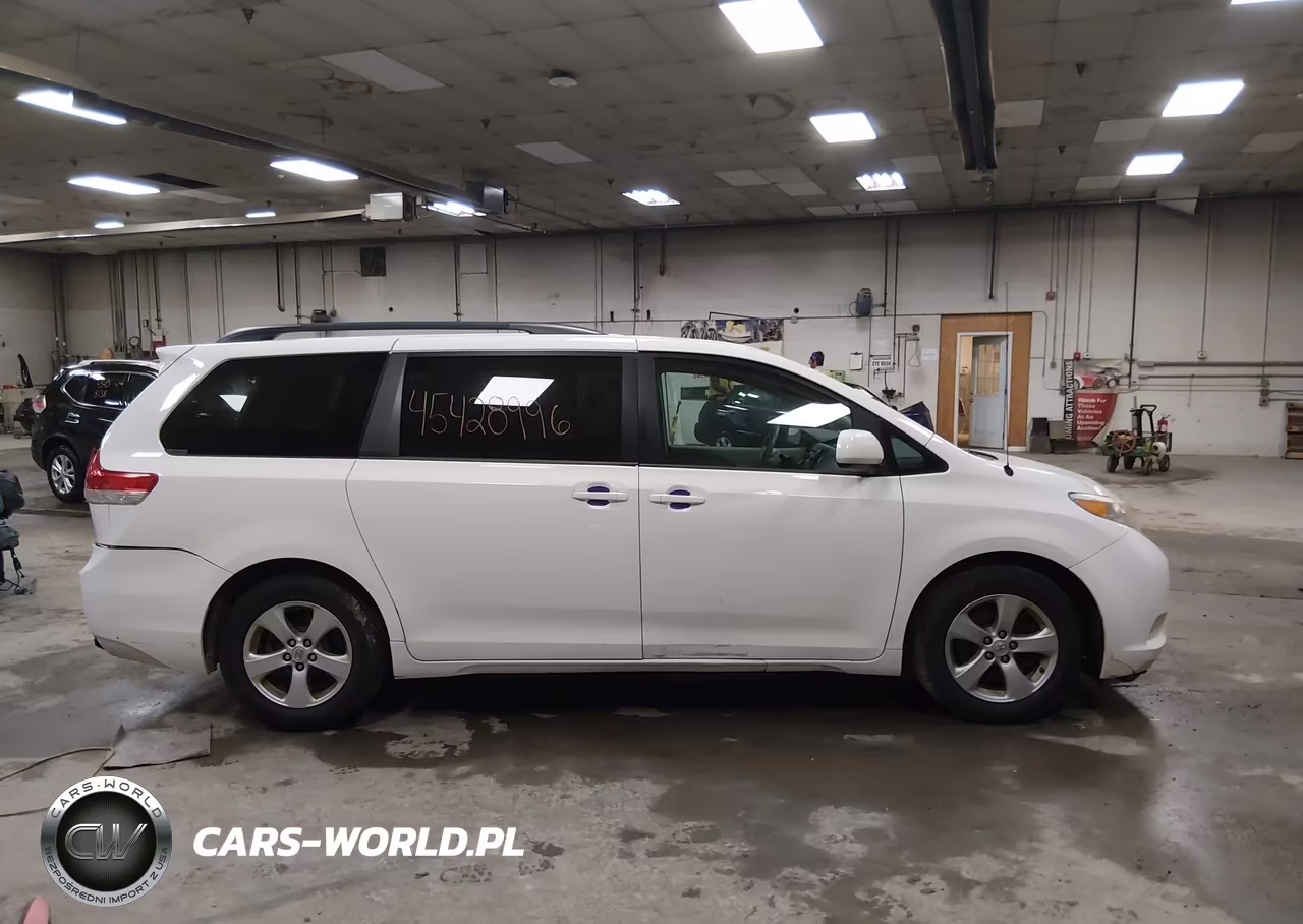 2014 Toyota Sienna Le V6 8 Passenger VIN:5TDKK3DC5ES426828 - 13